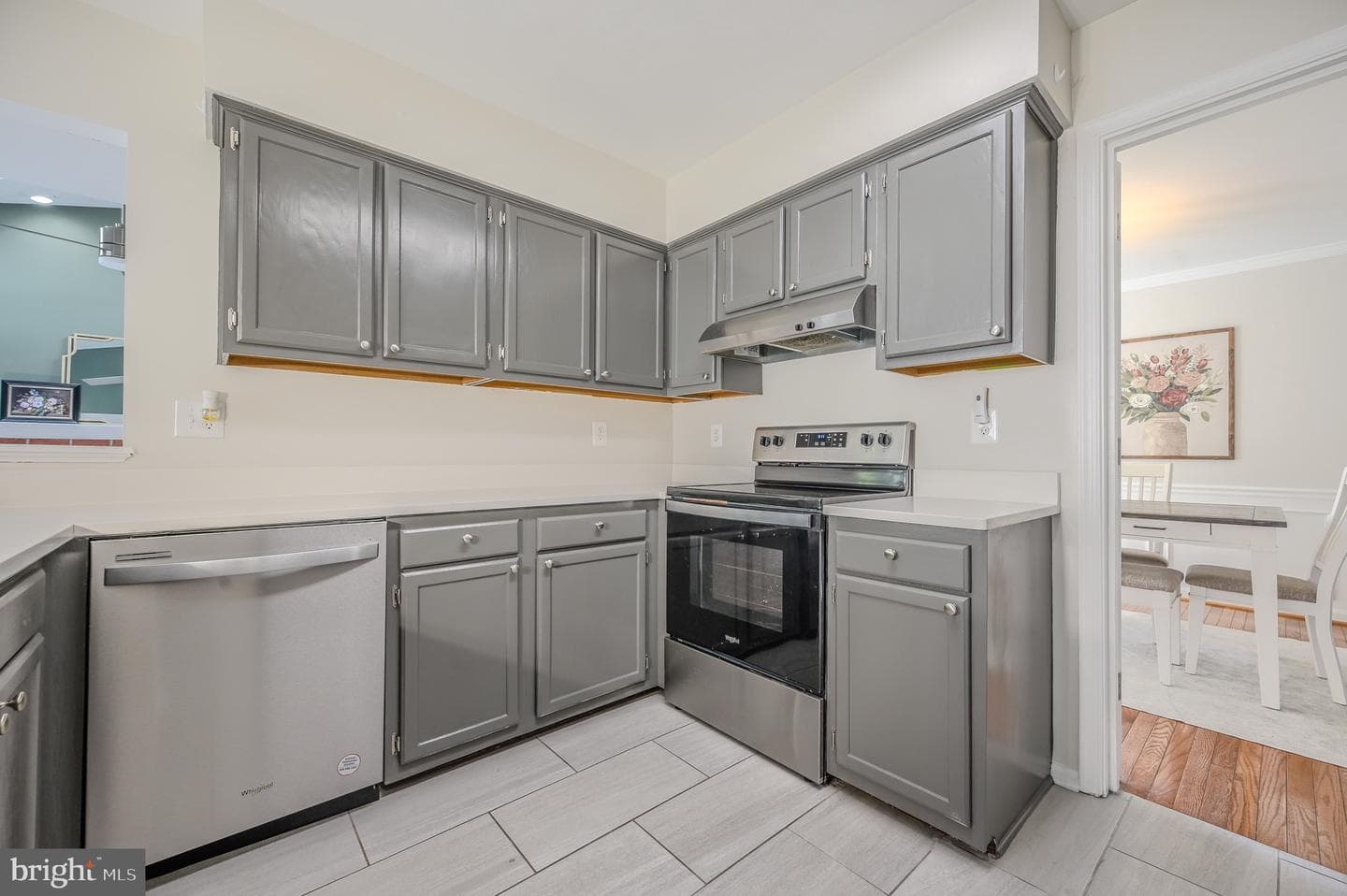 14719 Stratford Drive photo 8