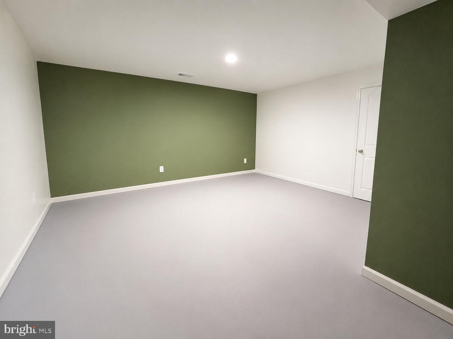 16492 Hayes Lane photo 31