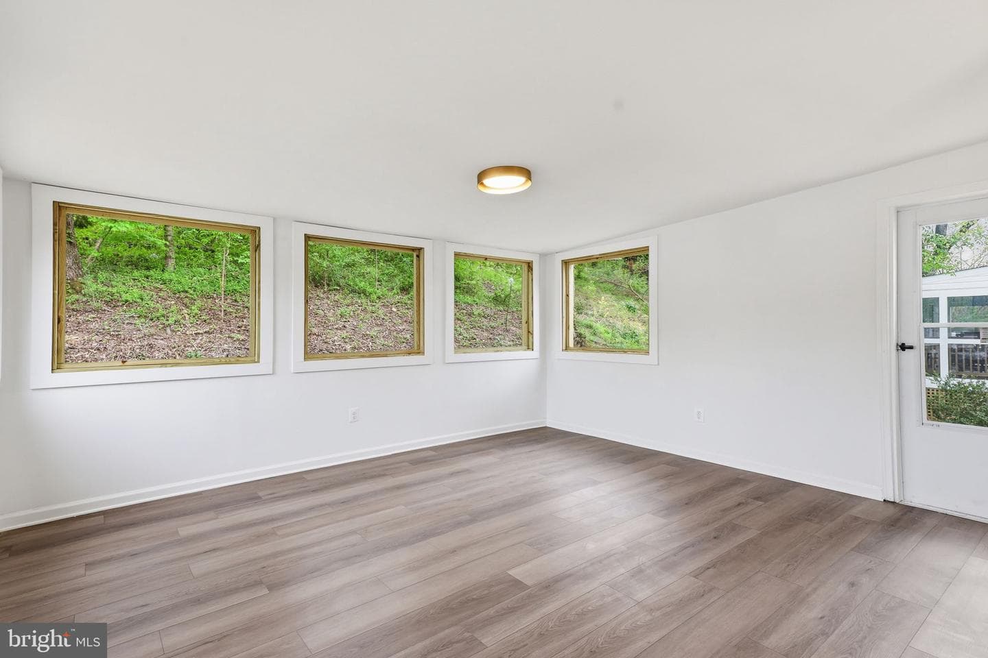 4423 Kenwood Drive photo 32