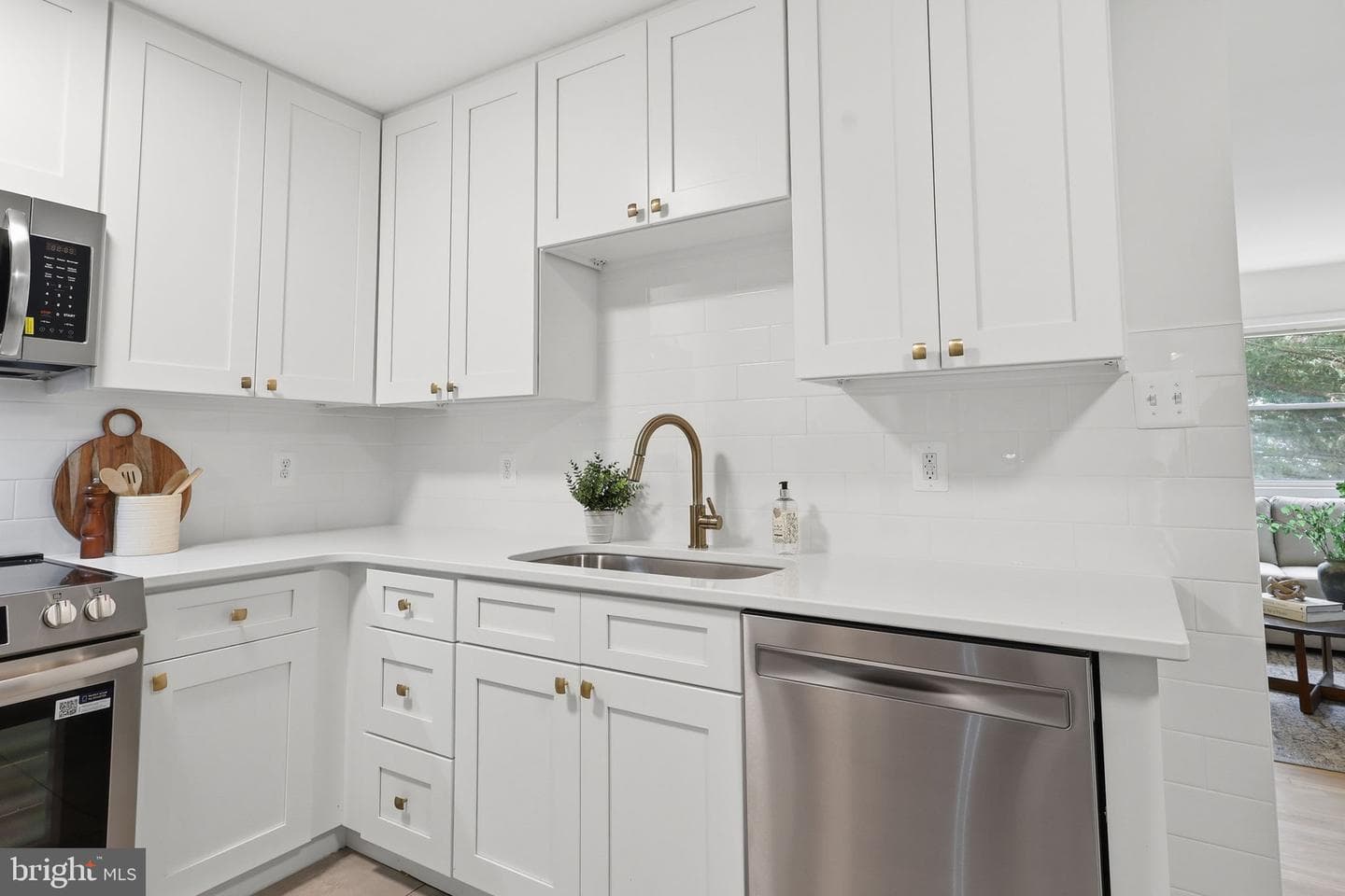 4423 Kenwood Drive photo 9