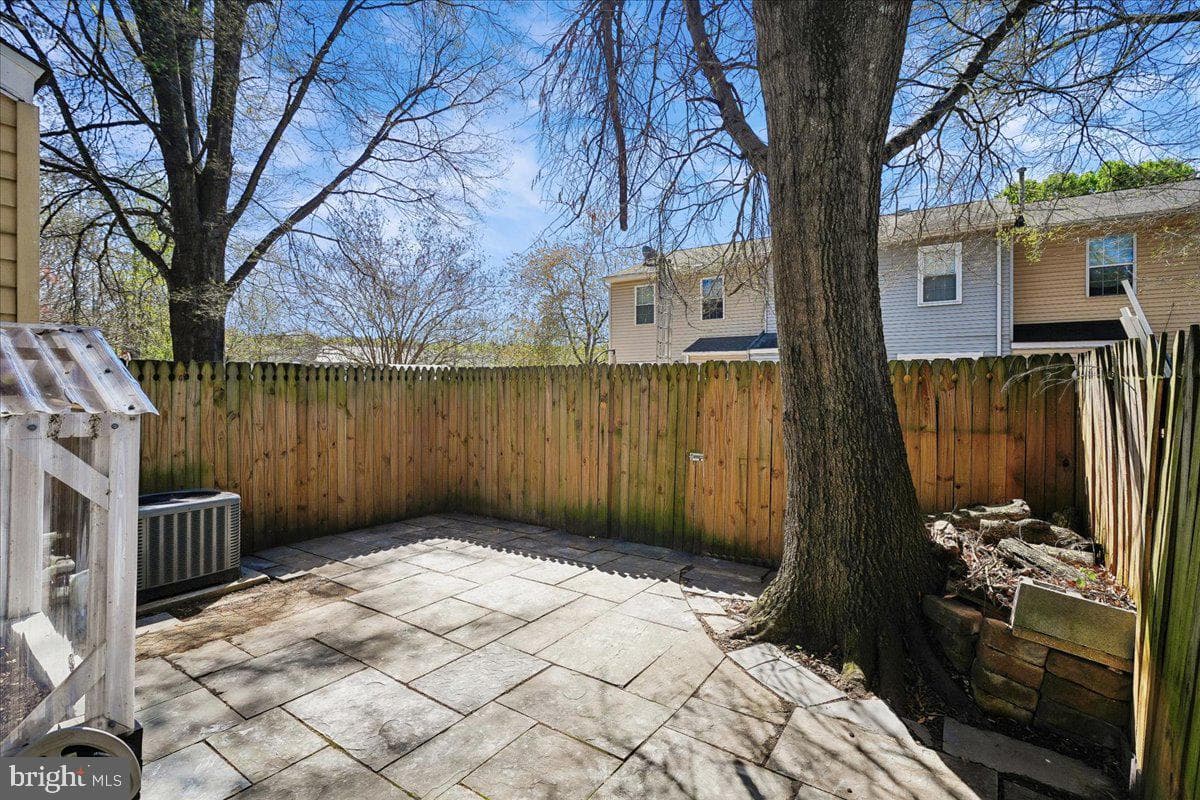 5203 Quince Court photo 9