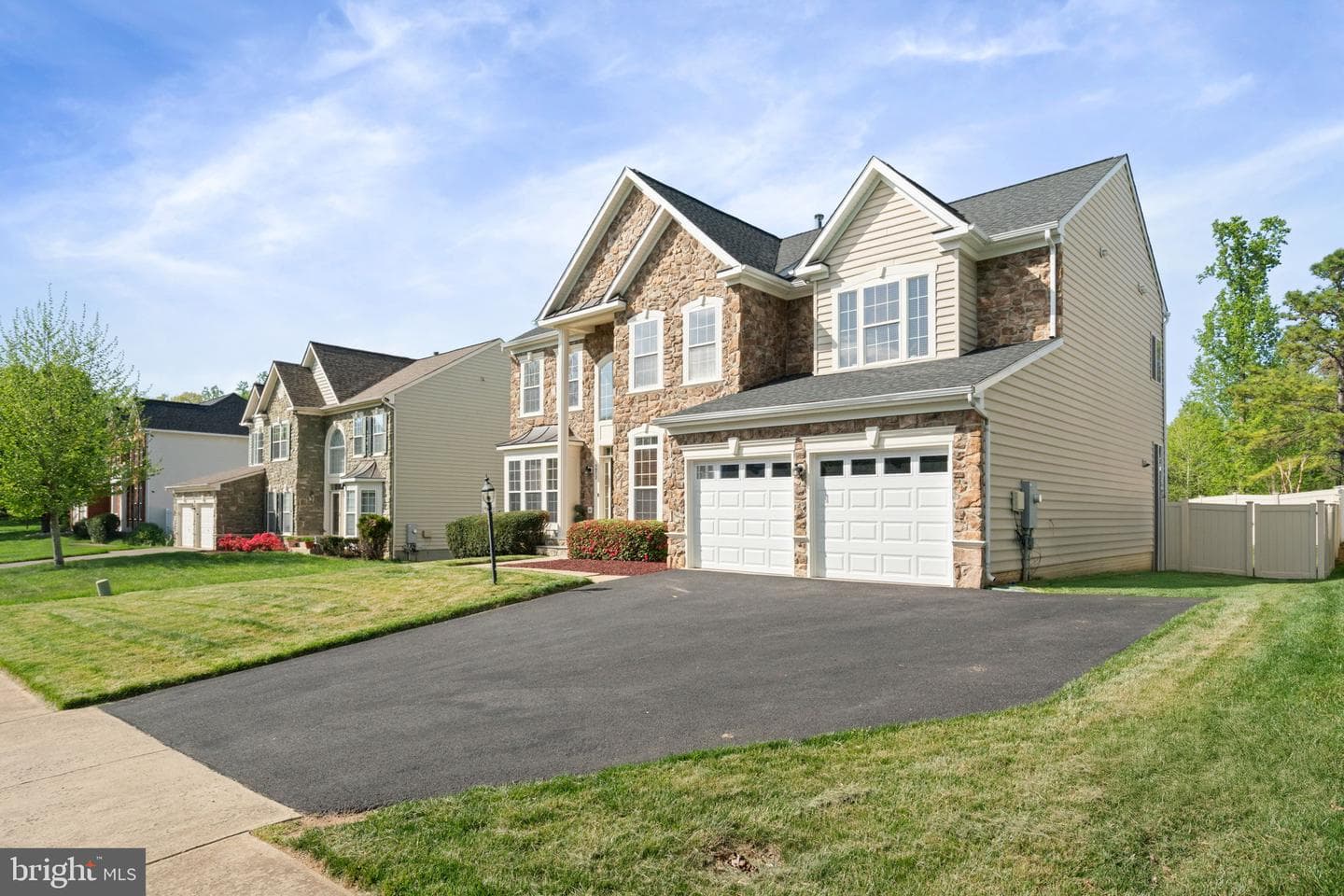 5072 Two Chimneys Court photo 3