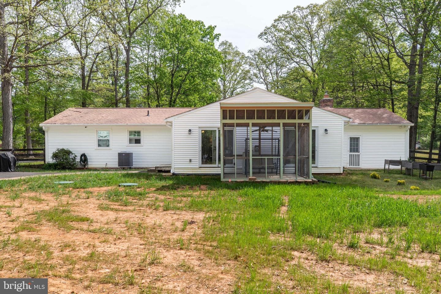 13660 Van Doren Road photo 9