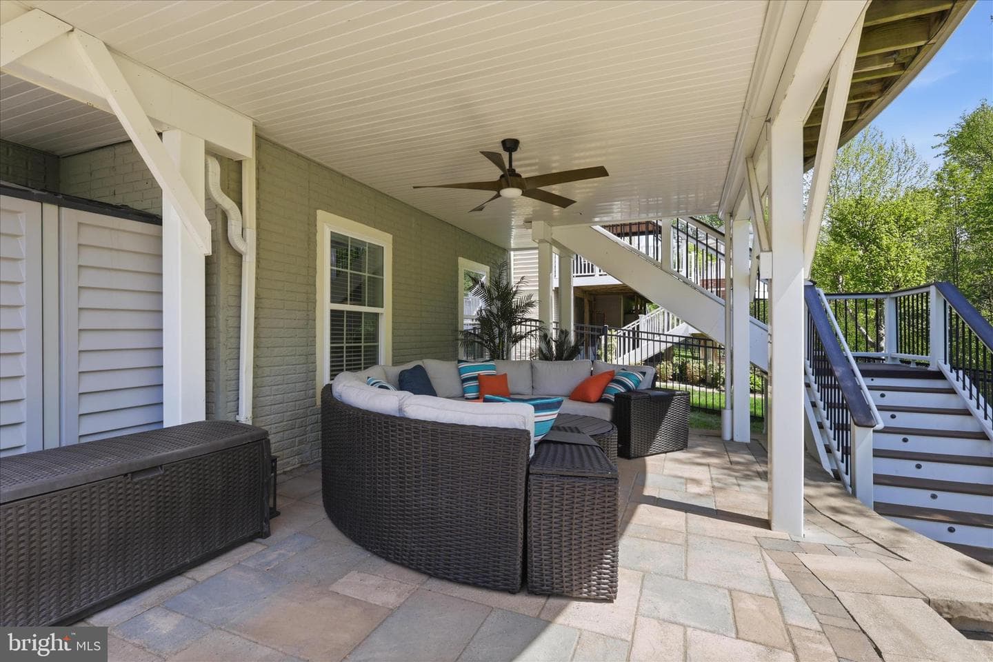 16603 Space More Circle photo 61