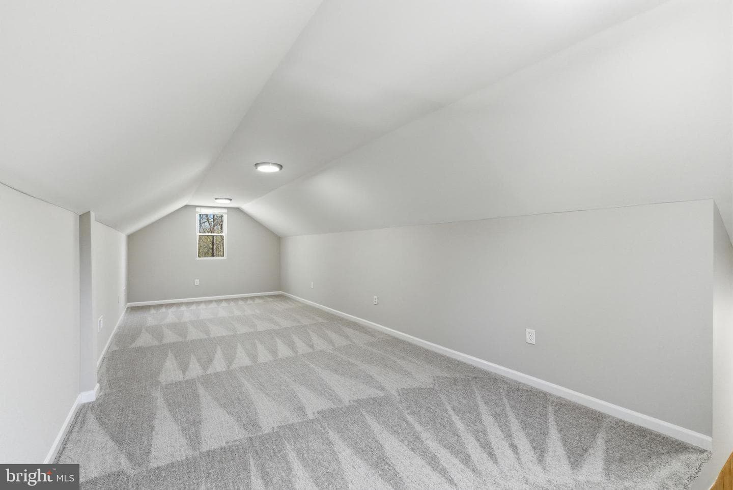 15470 Cheal Court photo 33