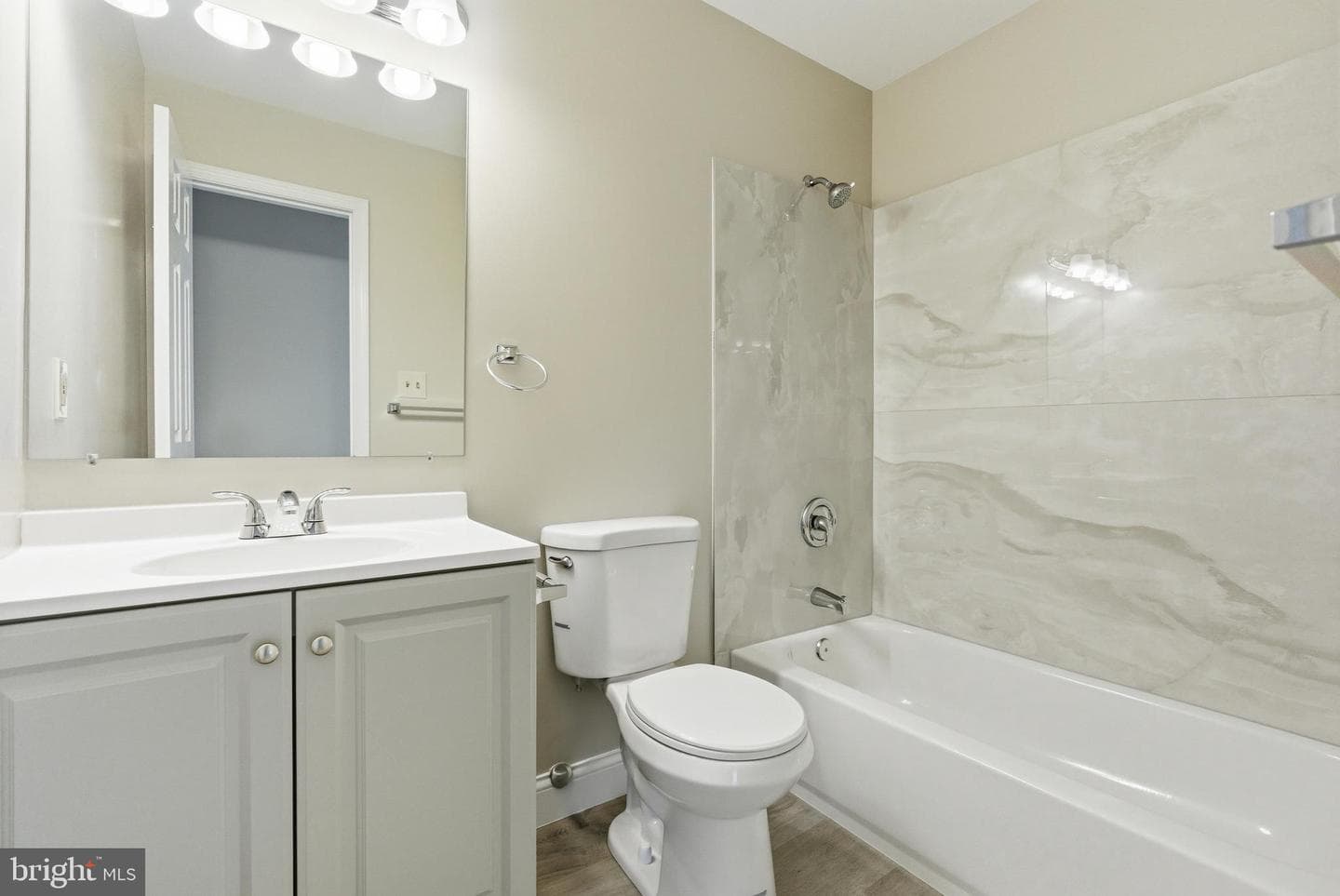 15470 Cheal Court photo 34
