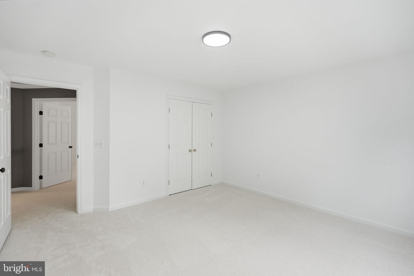 15405 Milton Hall Place photo 29