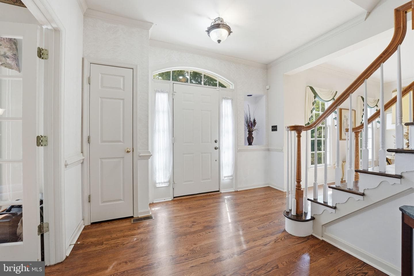 7864 Meadowgate Drive photo 21