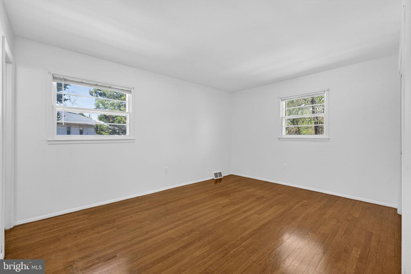 9812 Lomond Drive photo 30