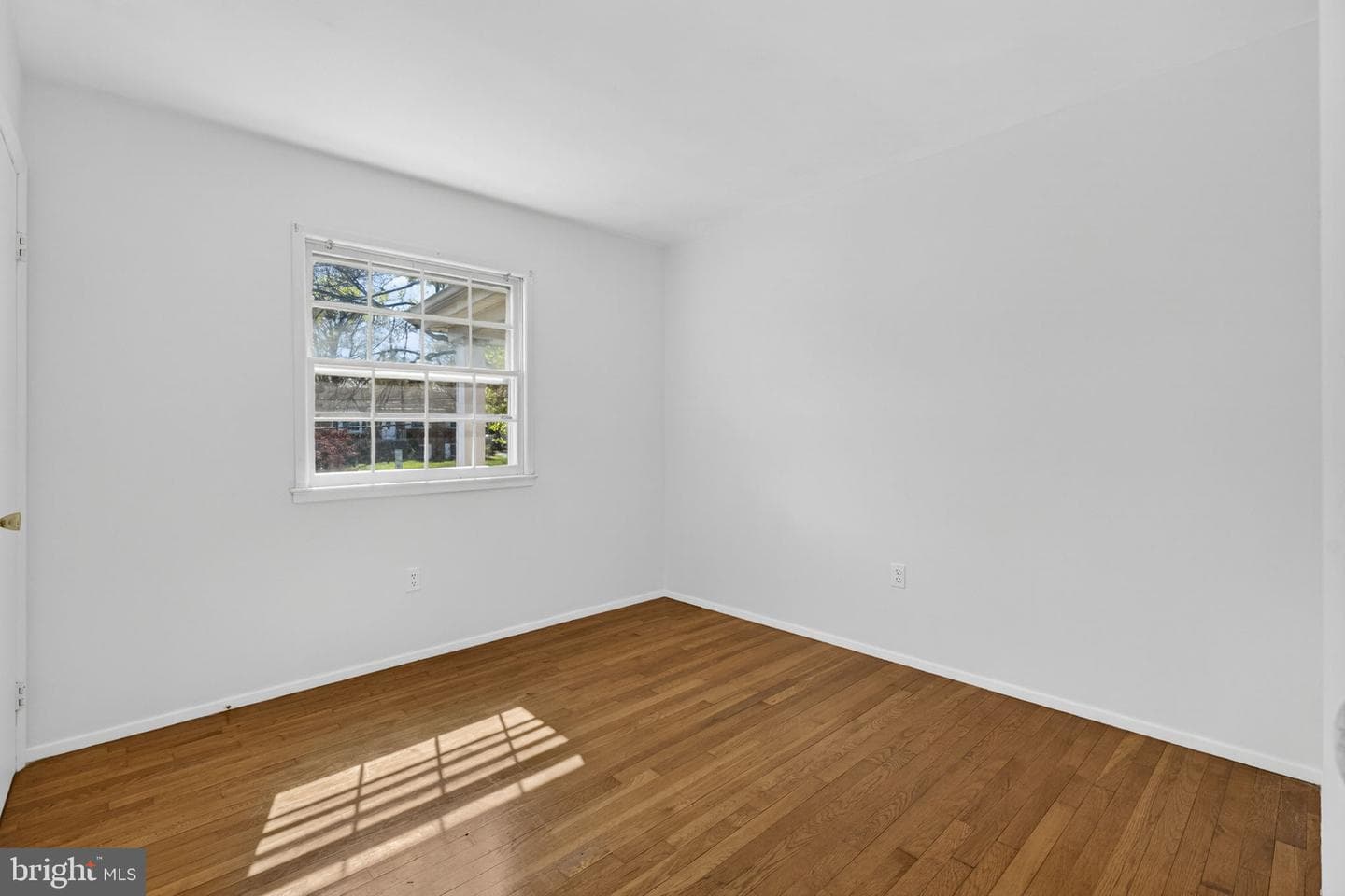9812 Lomond Drive photo 34