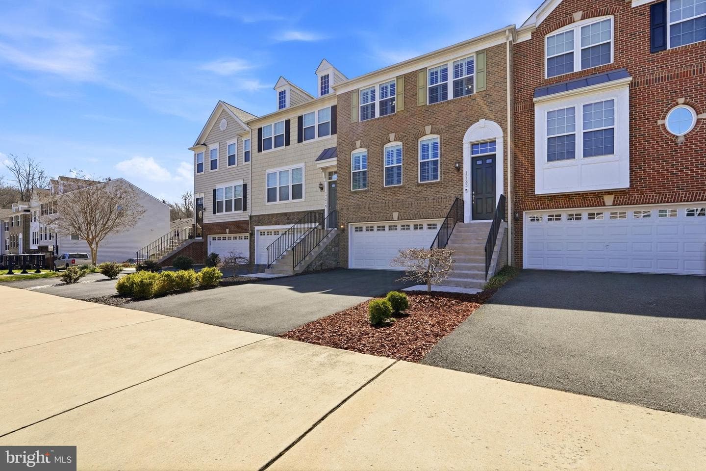 1723 Granville Court photo 3
