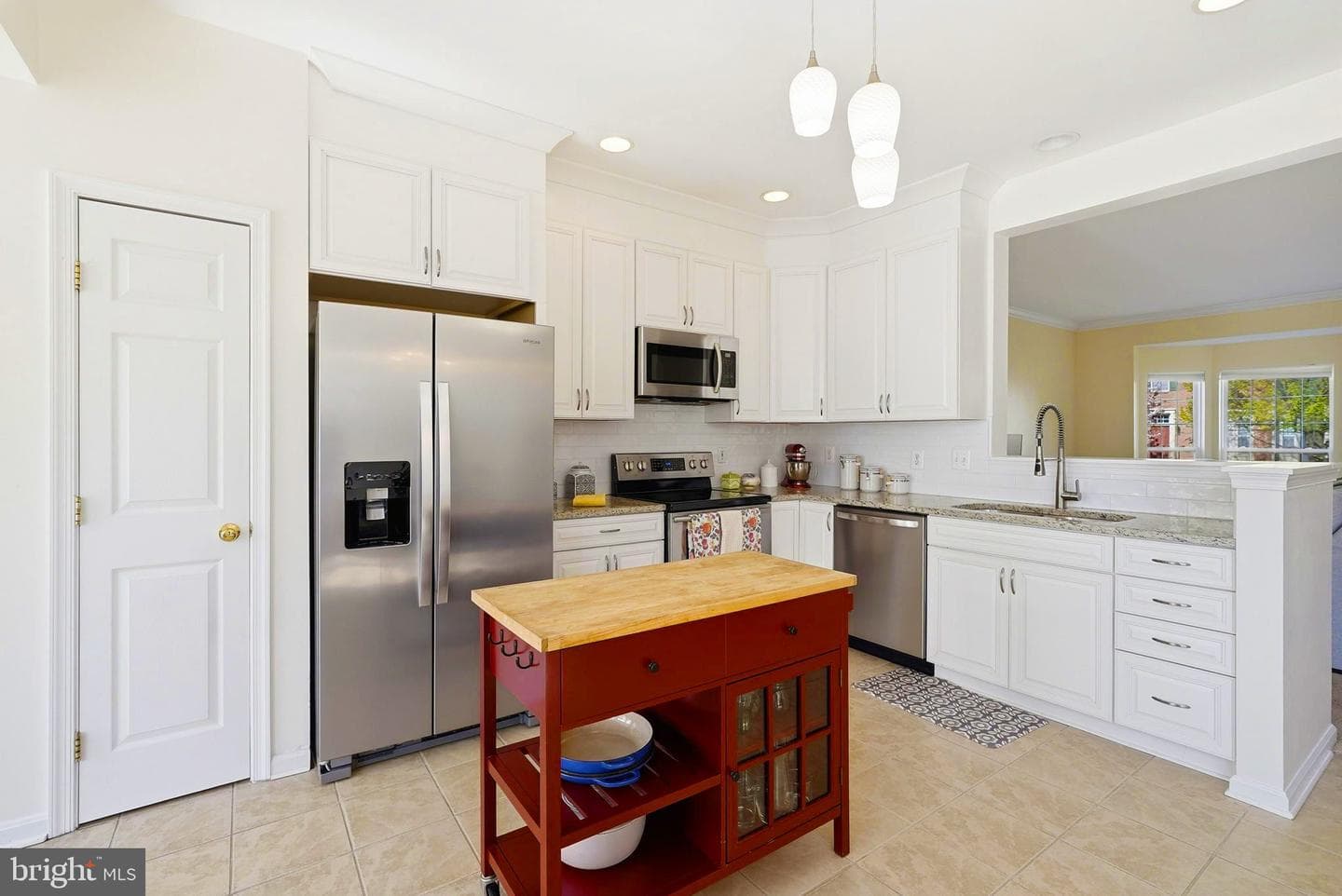 6965 Manahoac Place photo 5