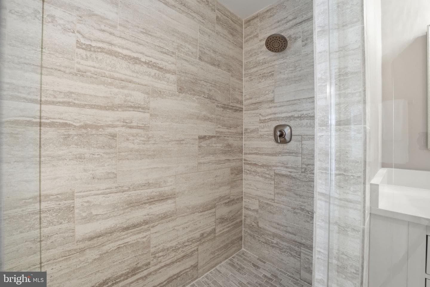 713 Belmont Bay Drive photo 43