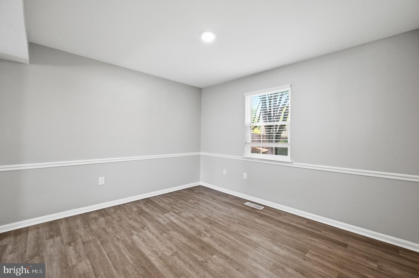 6079 Ponhill Dr photo 22