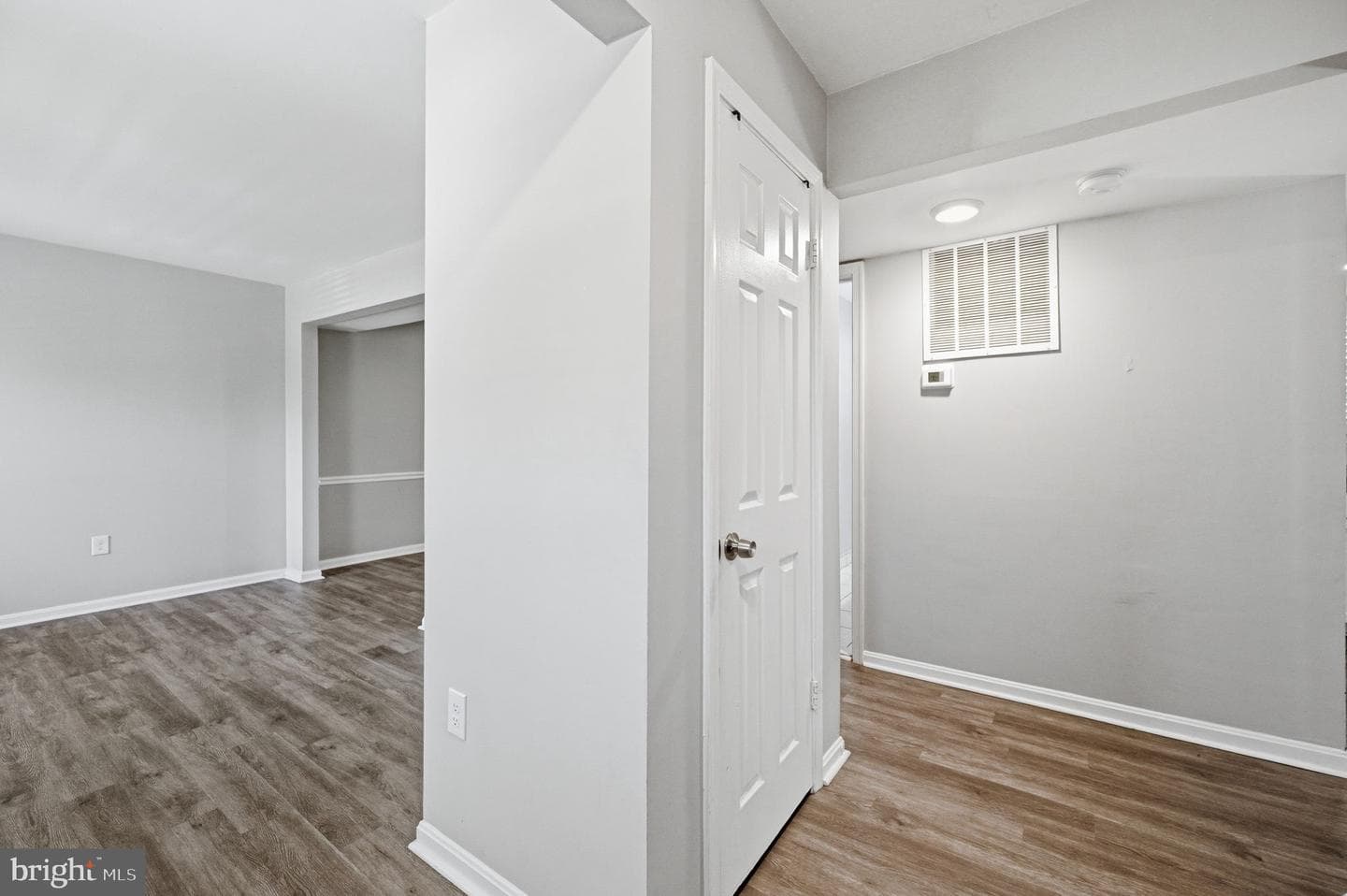 6079 Ponhill Dr photo 24