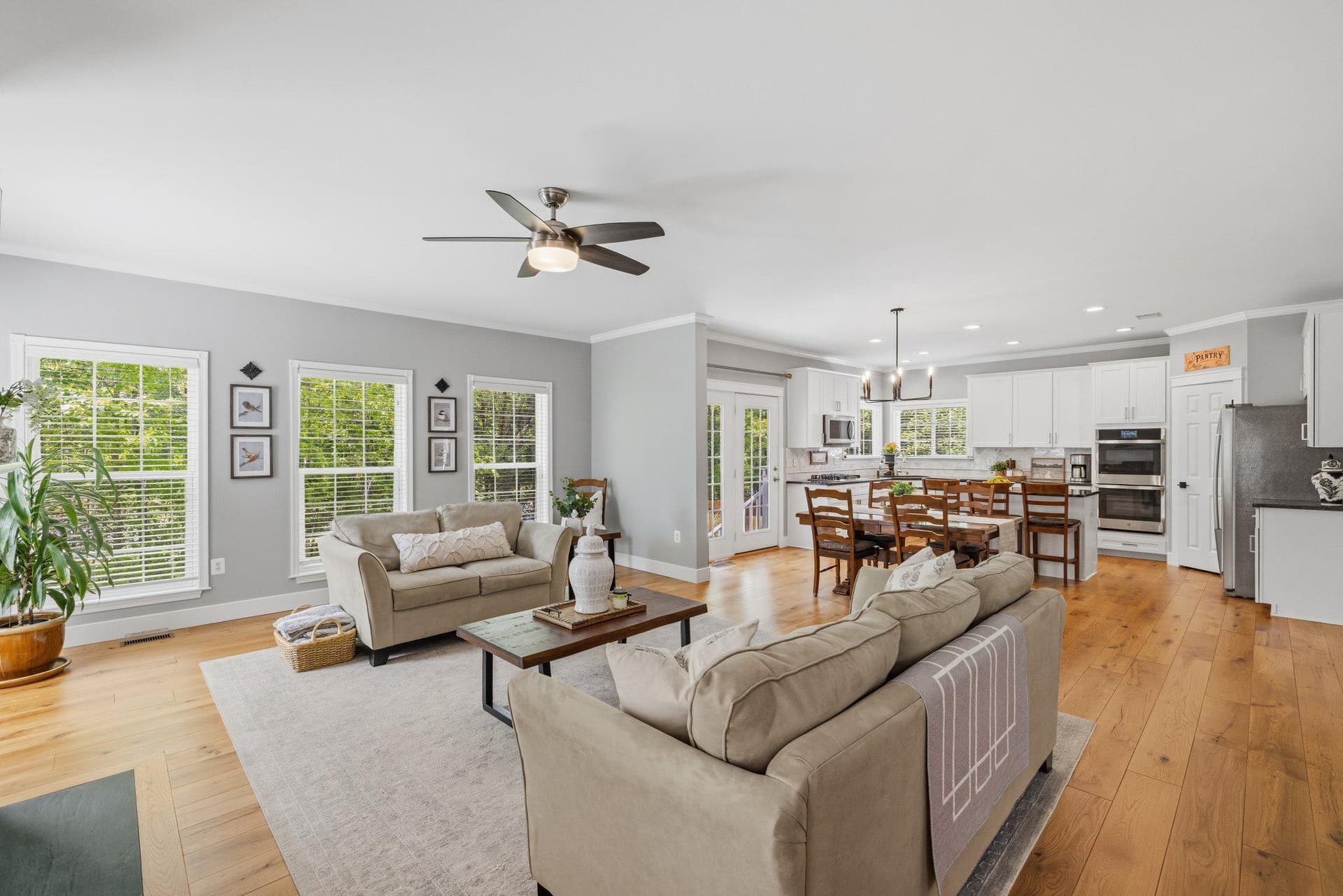 14247 Murphy Terrace photo 12