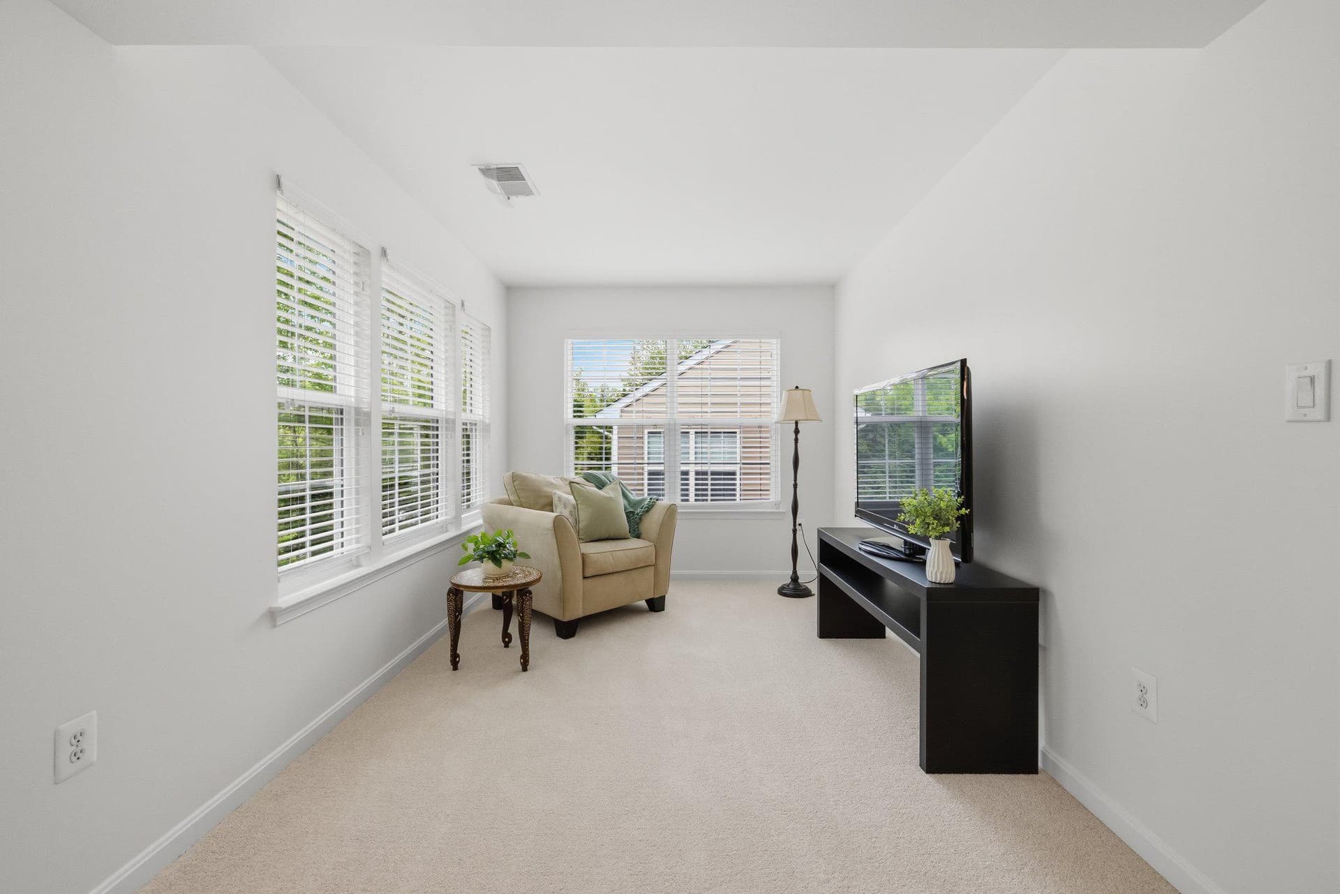 14247 Murphy Terrace photo 28