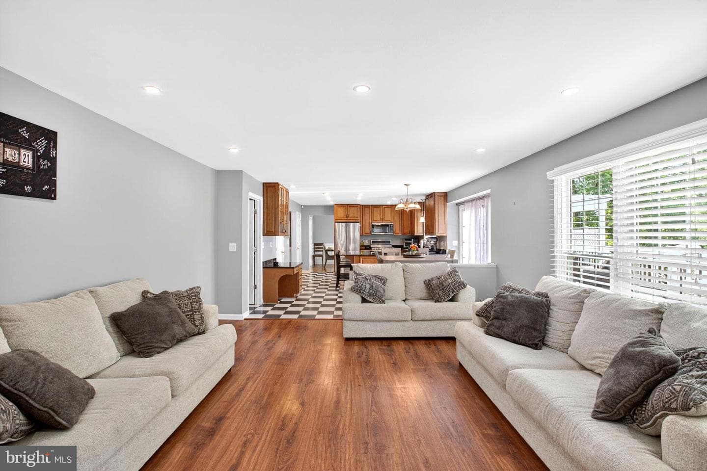 8084 Station Road photo 9