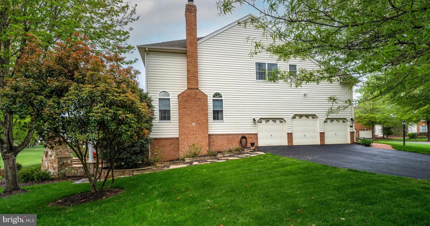 15749 Rothschild Court photo 6