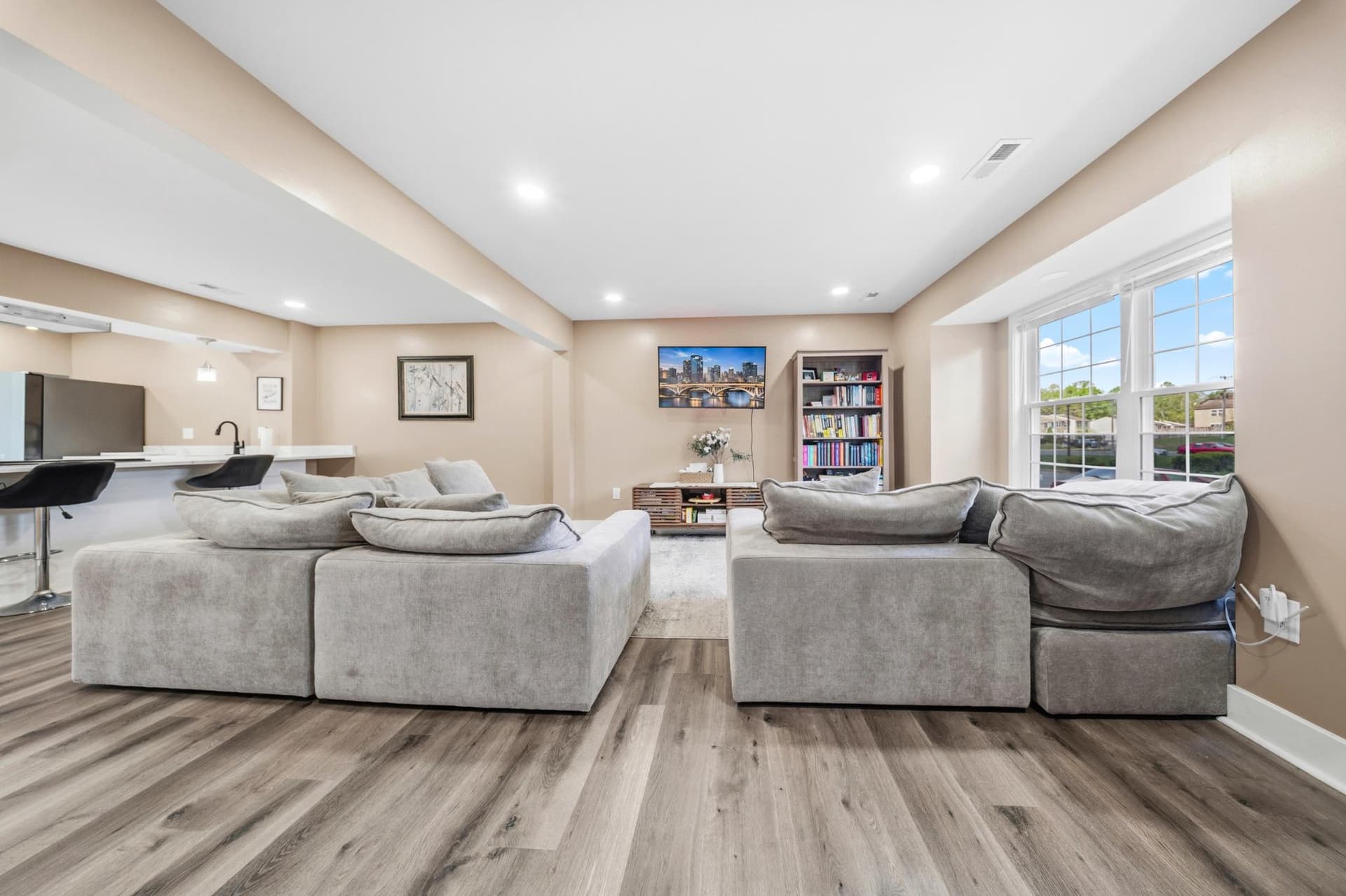 3411 Tendril Court photo 4