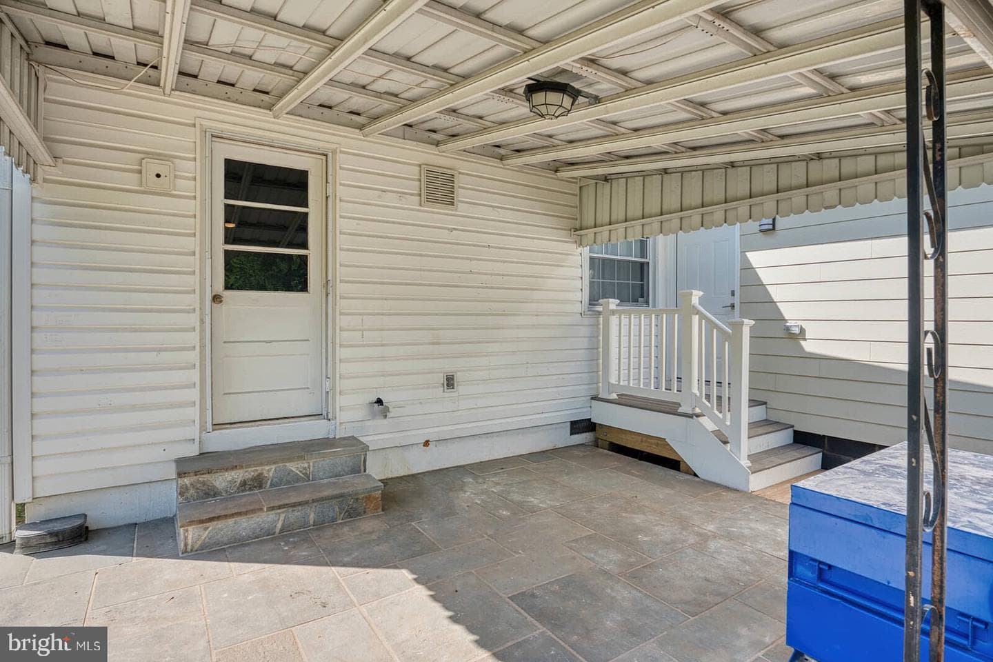 9444 Lafayette Avenue photo 23