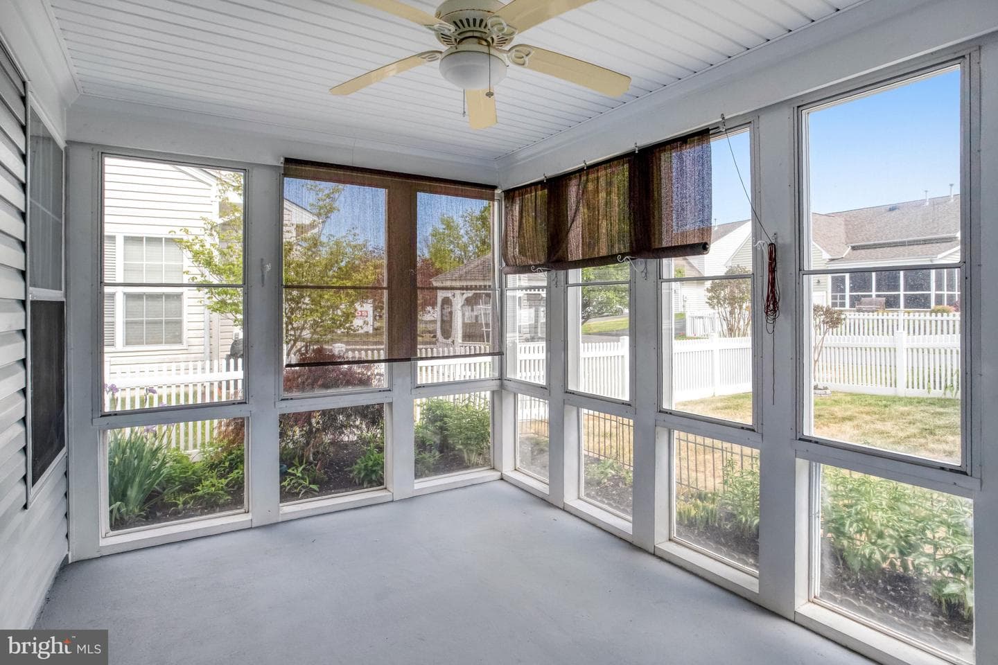 12974 Dunbarton Drive photo 32