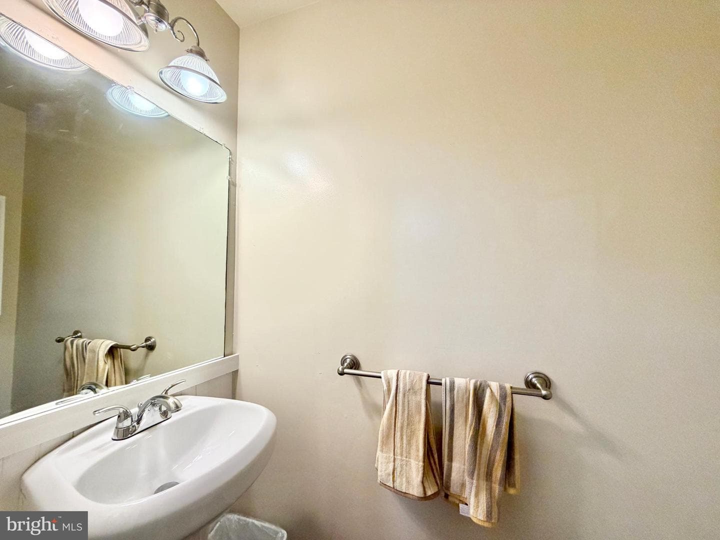 13154 Quann Lane photo 10