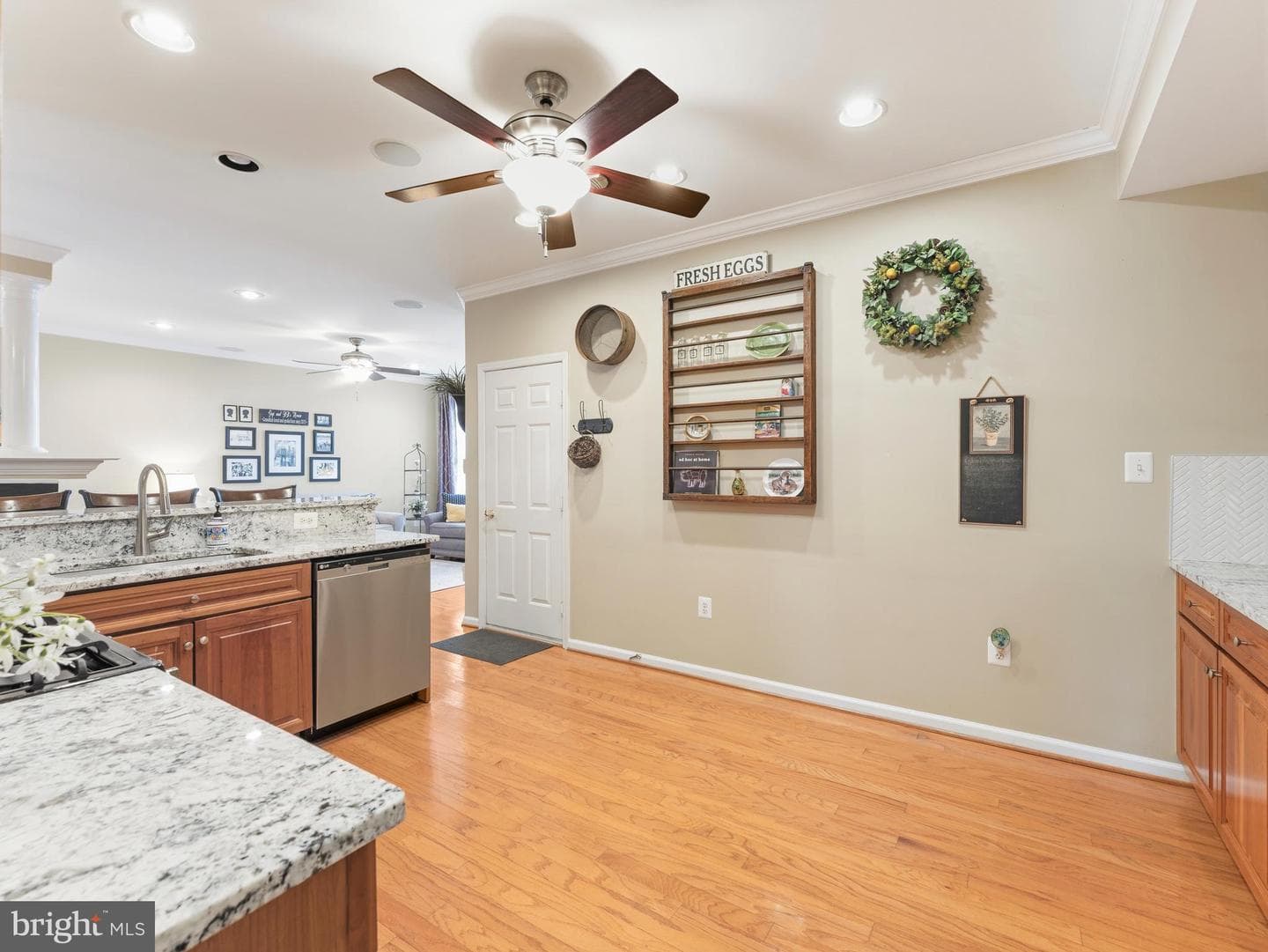 13814 Custis Square photo 15