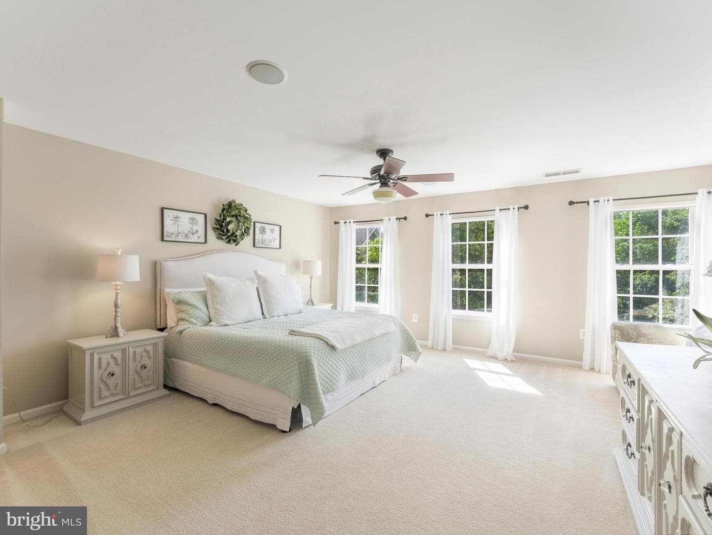 13814 Custis Square photo 19