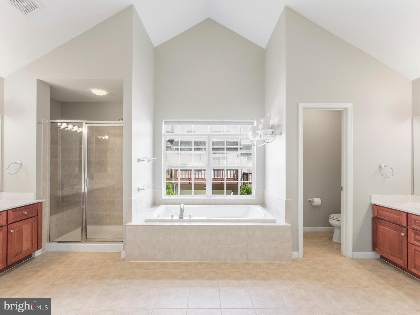 13814 Custis Square photo 24