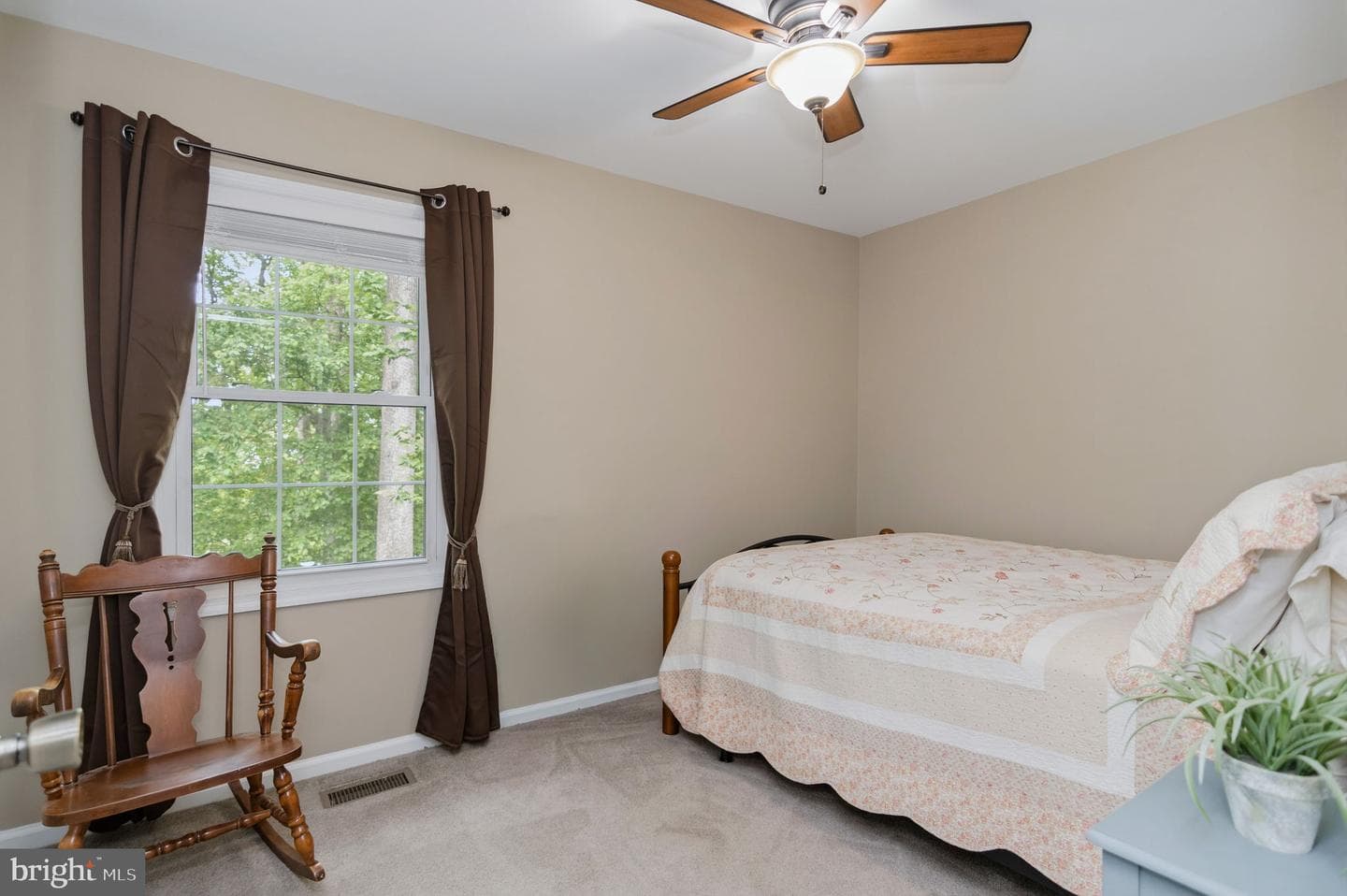 2502 Tabor Court photo 21
