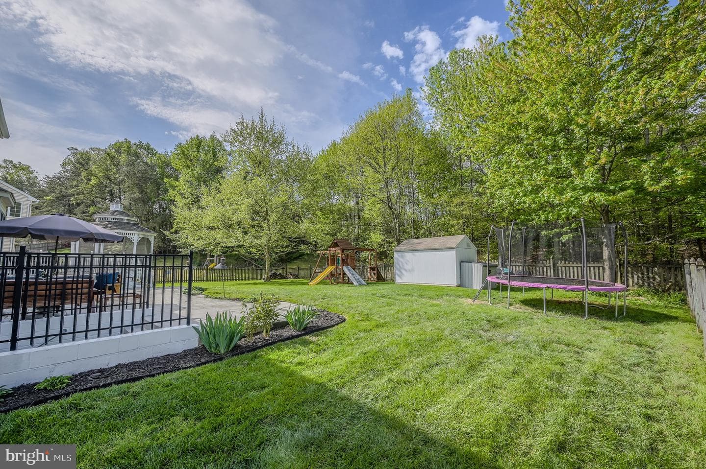 16087 Olmstead Lane photo 5