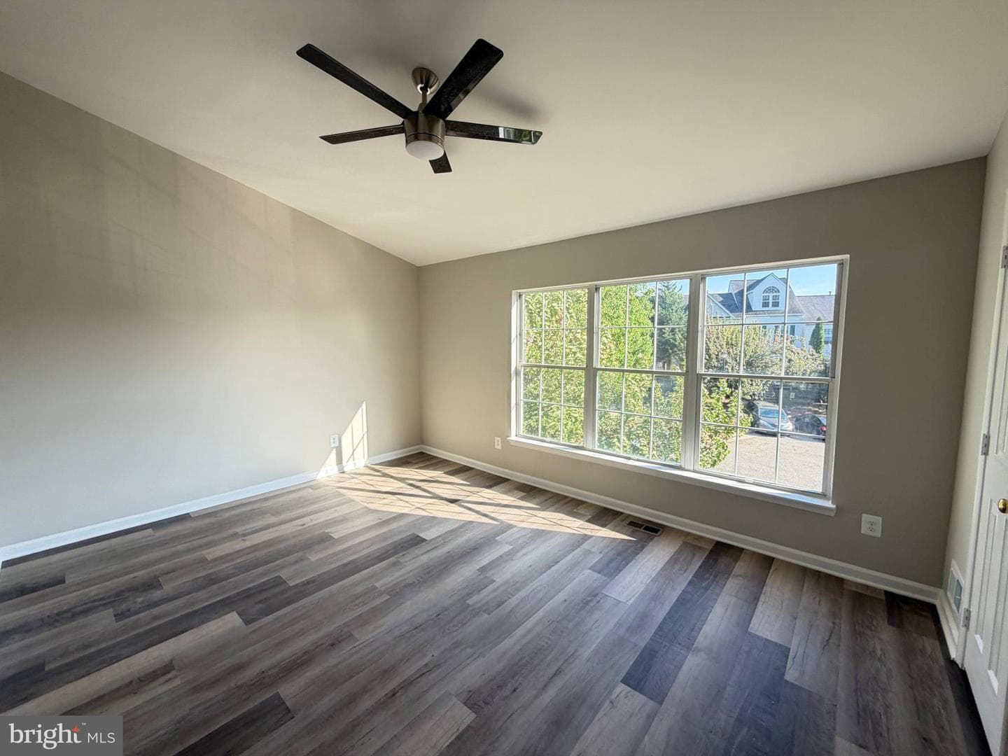 4206 Ashmere Circle photo 13