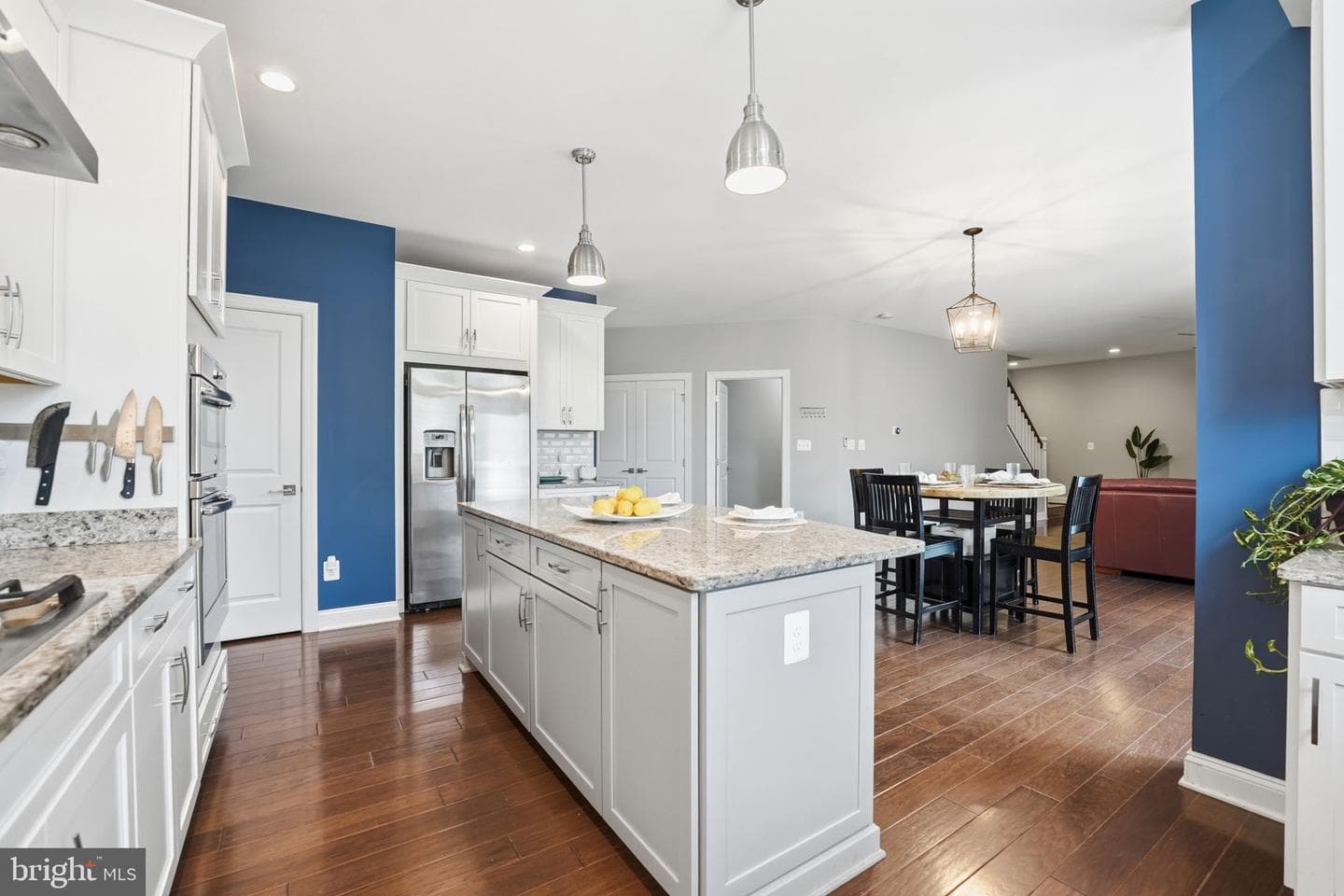 5853 Waterloo Bridge Circle photo 19
