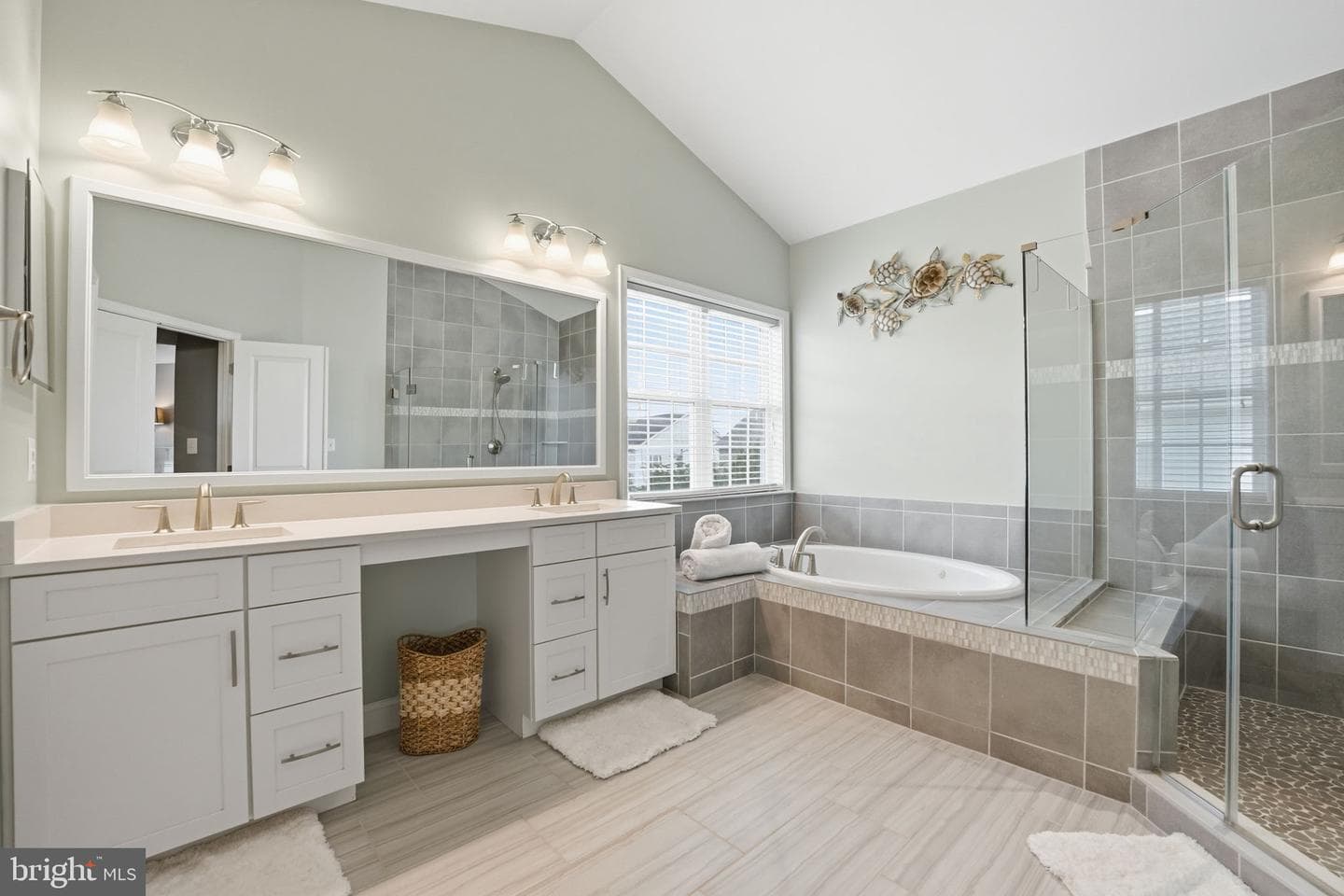 5853 Waterloo Bridge Circle photo 52