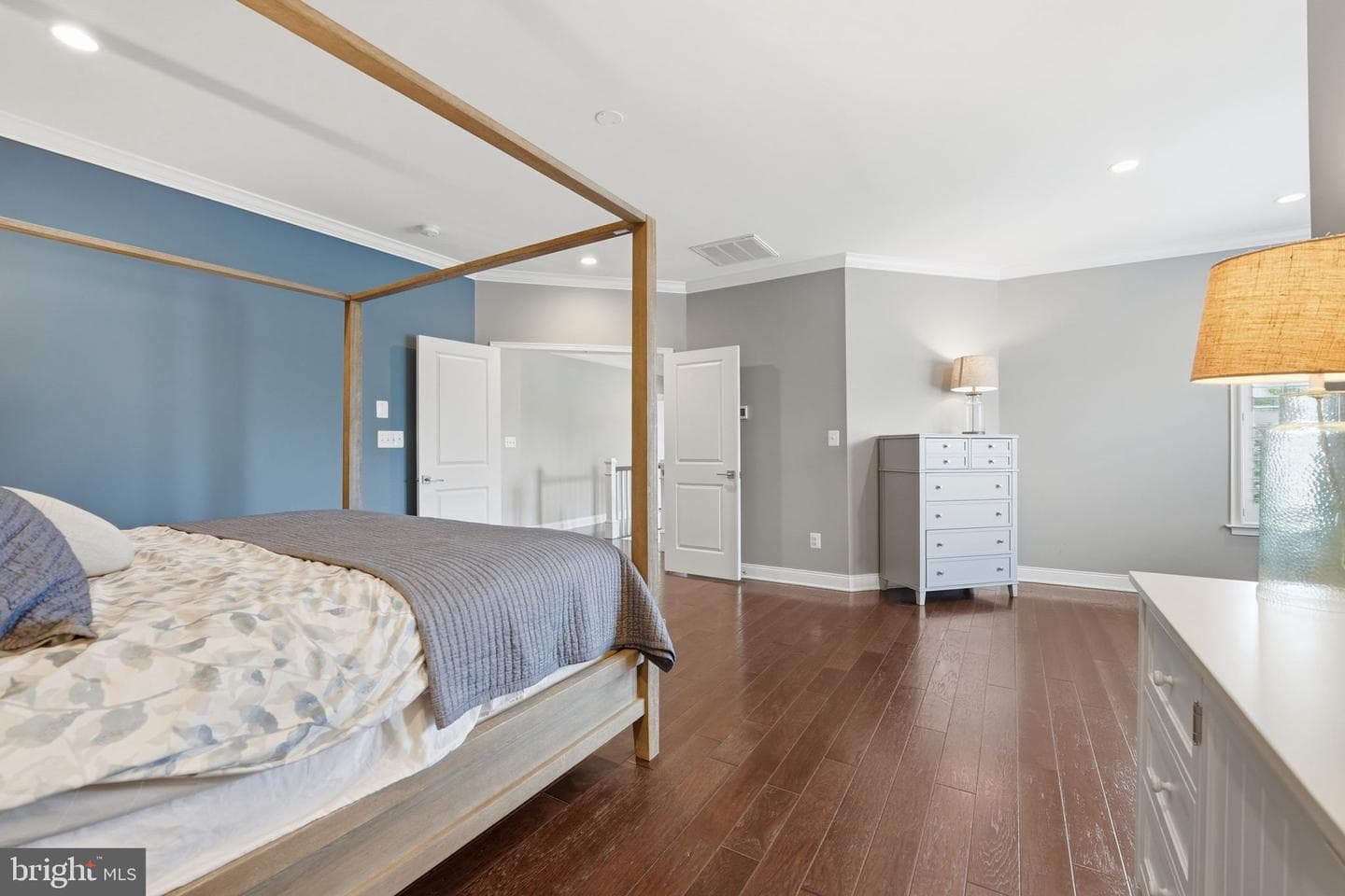 5853 Waterloo Bridge Circle photo 55
