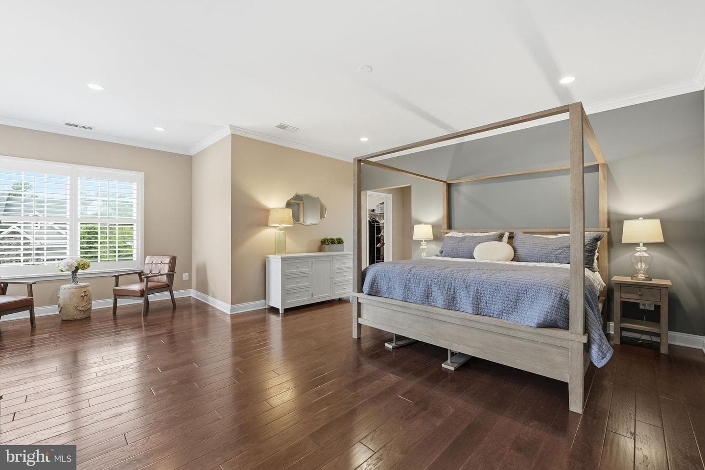 5853 Waterloo Bridge Circle photo 56