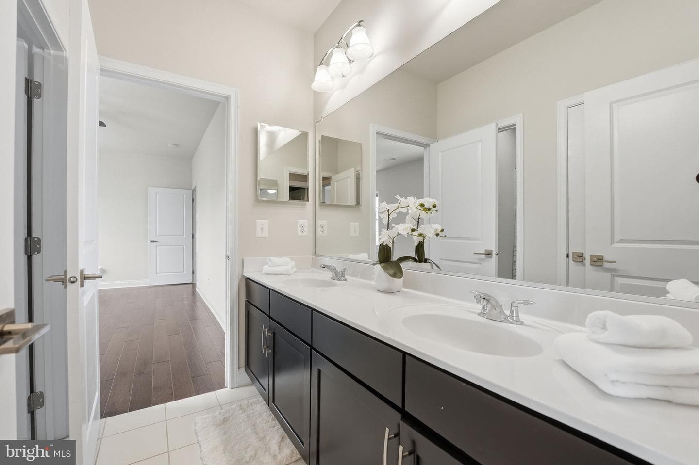 5853 Waterloo Bridge Circle photo 65
