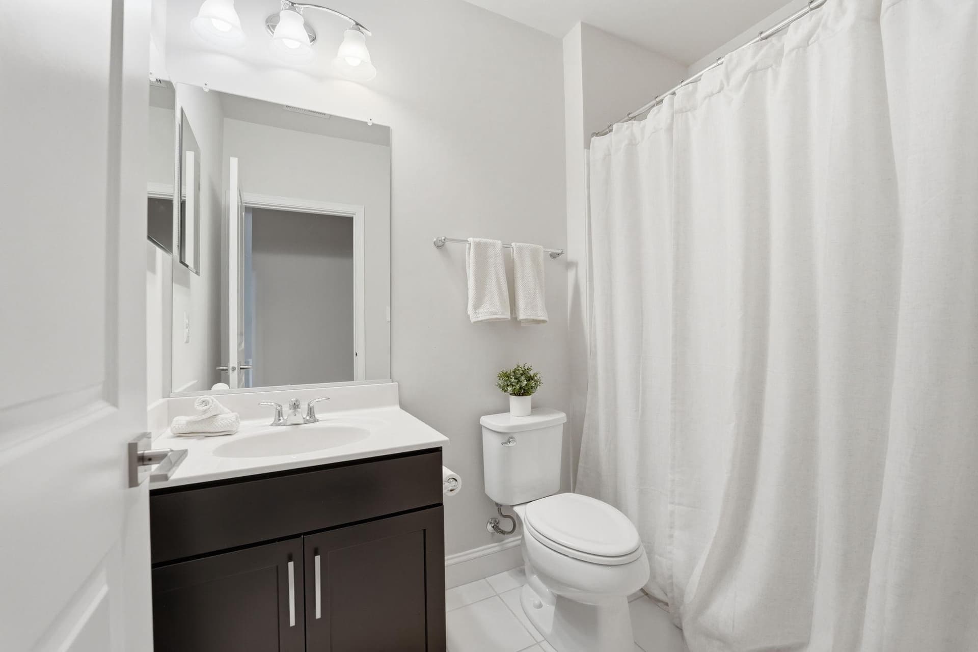 5853 Waterloo Bridge Circle photo 71