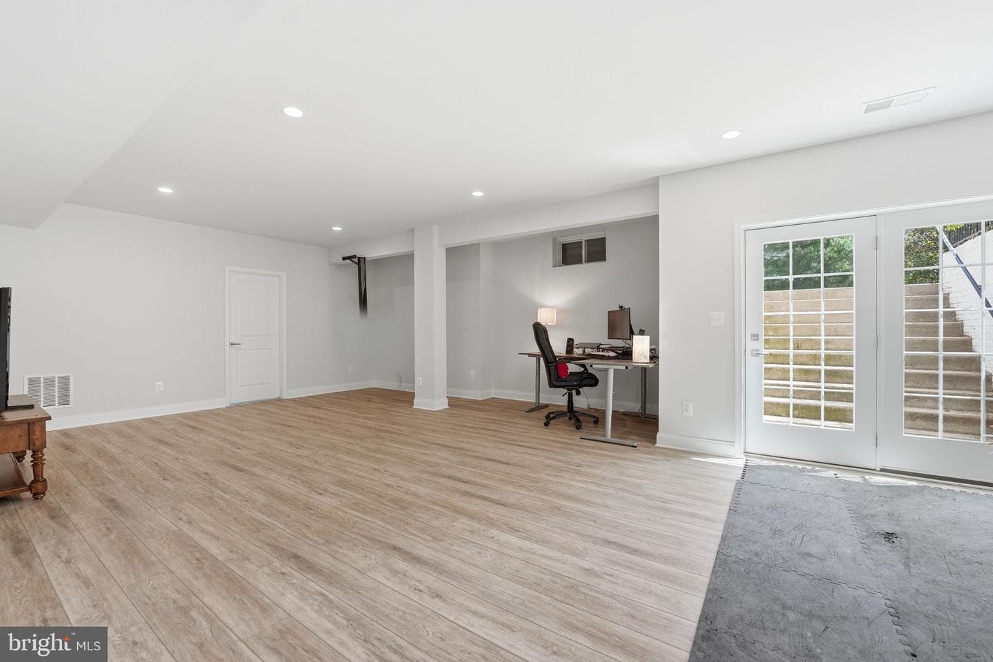 5853 Waterloo Bridge Circle photo 74