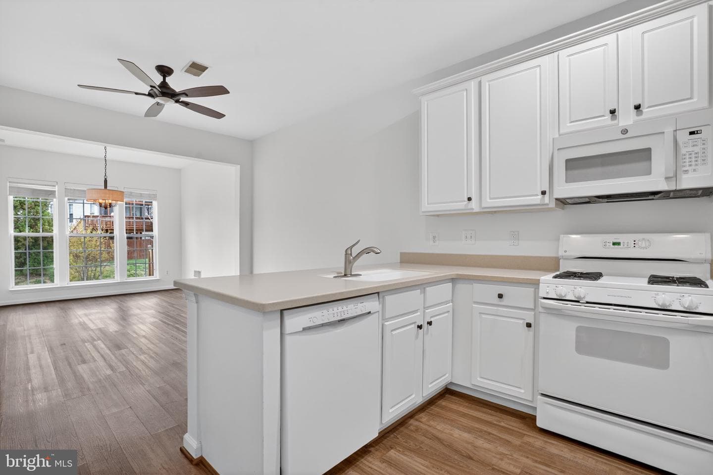 12246 Farmberry Court photo 10