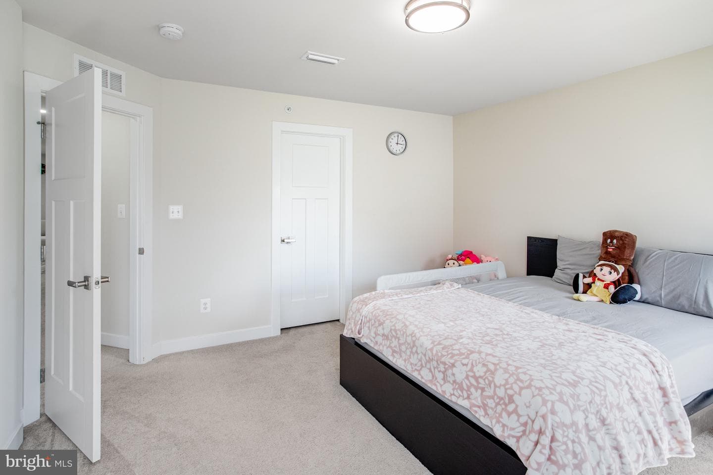 7464 Port Tavern Court photo 25