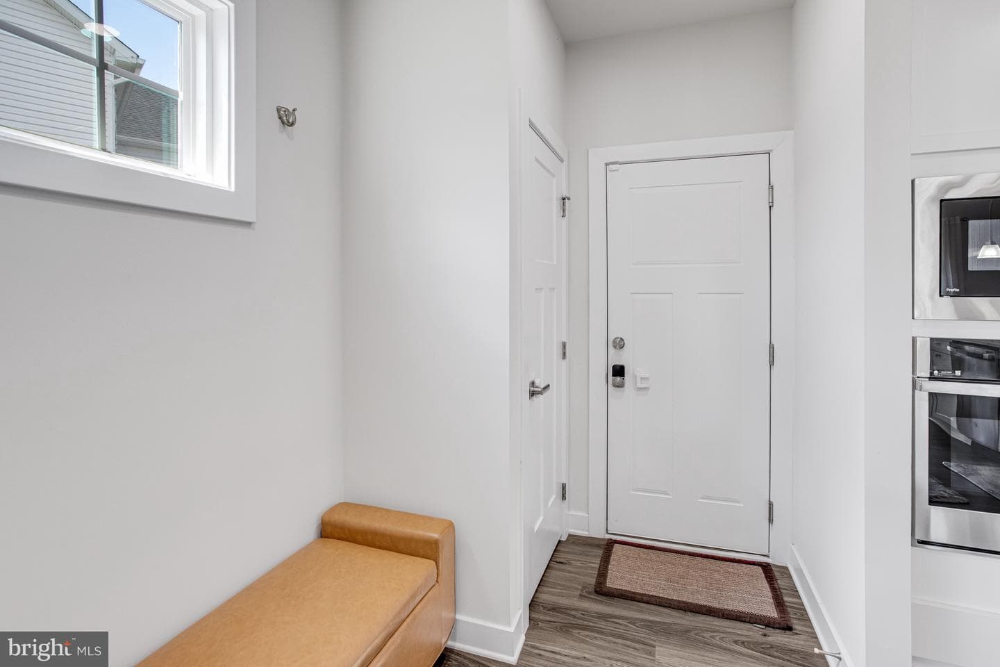 7464 Port Tavern Court photo 5