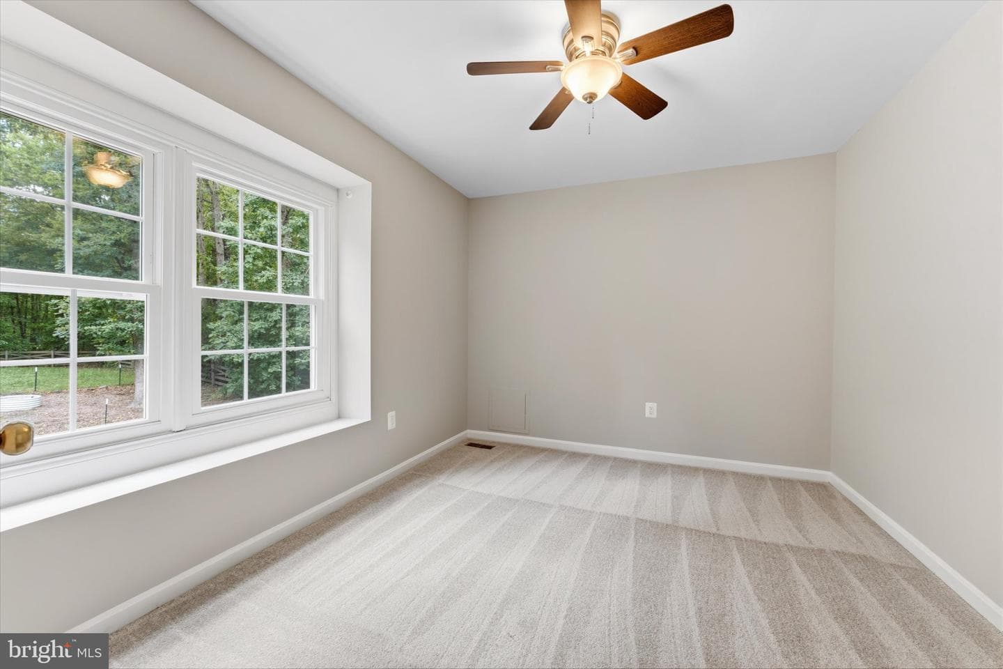 8047 Counselor Road photo 27