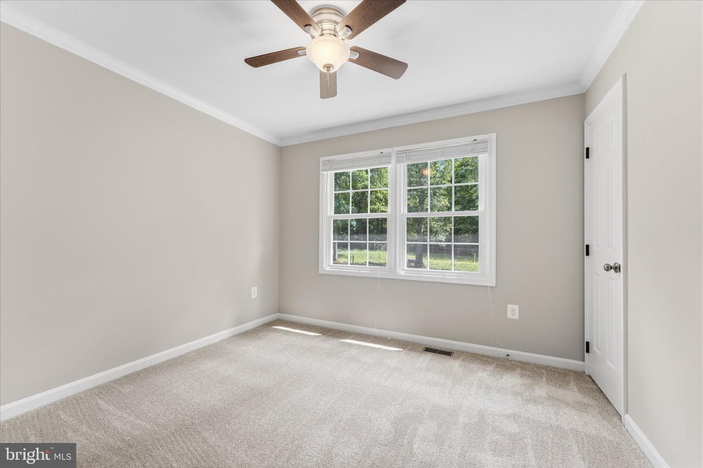 8047 Counselor Road photo 30