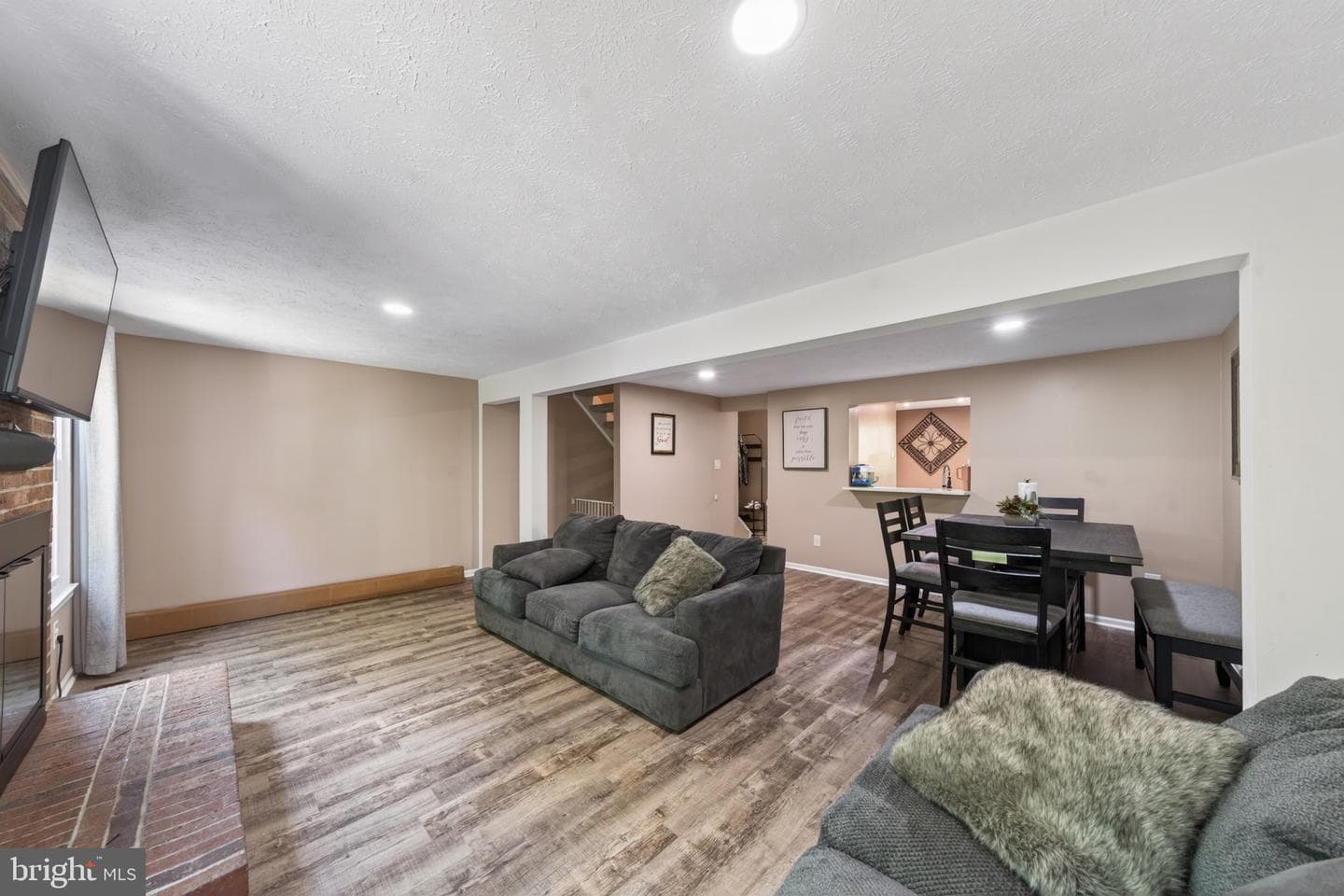 15095 Mill Spring Drive photo 9