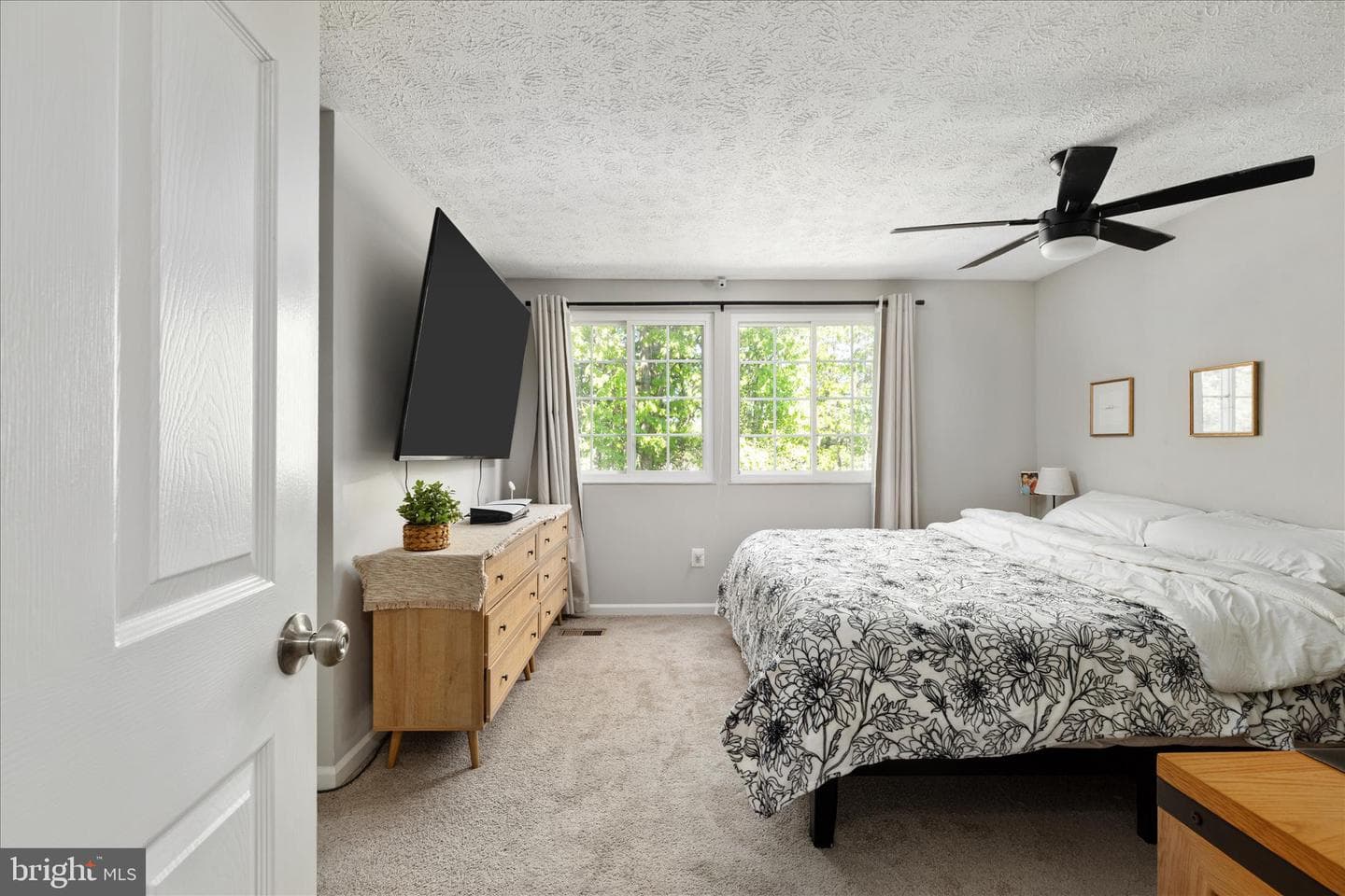 14777 Winding Loop photo 14