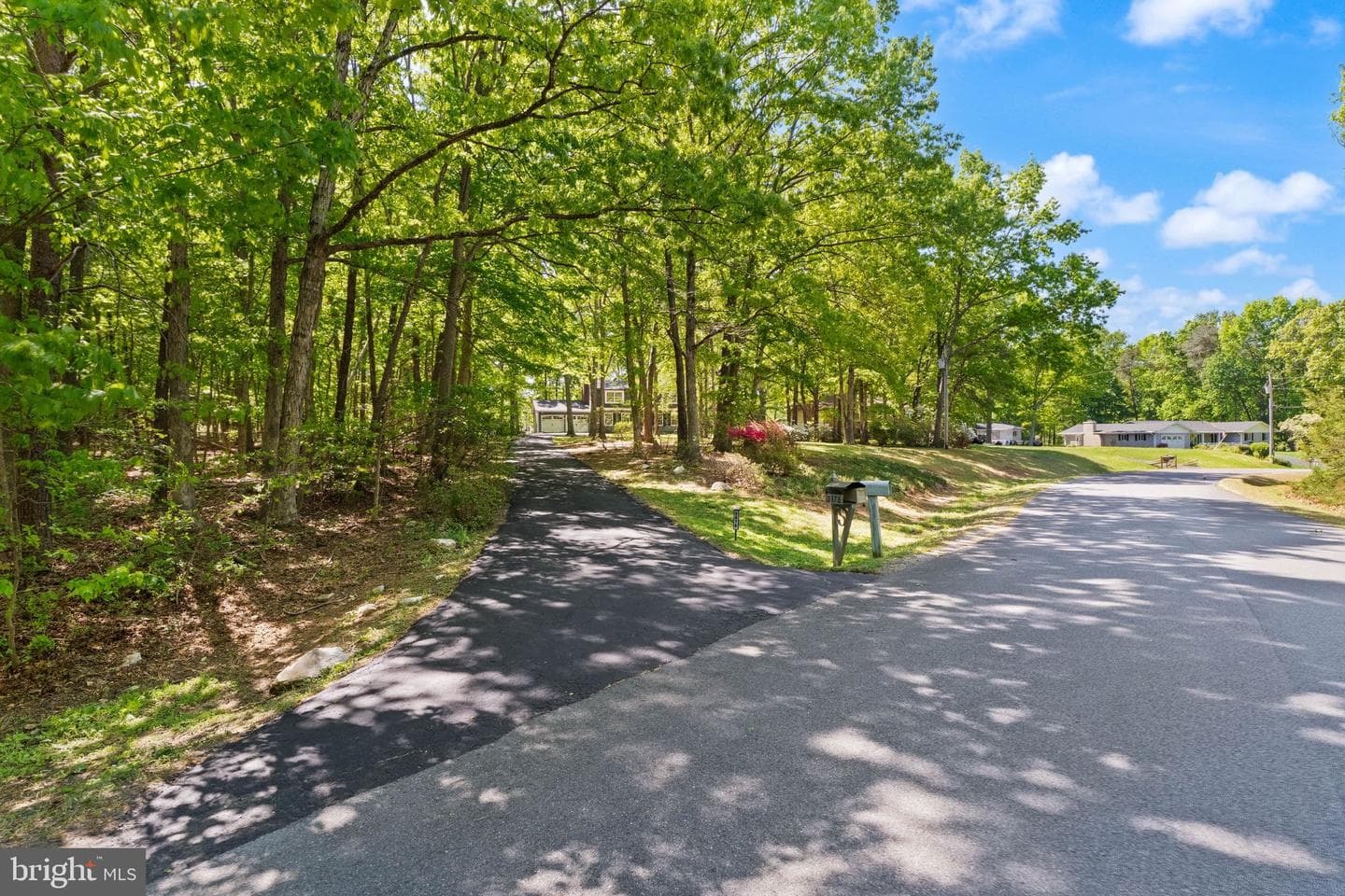 5876 Anthony Drive photo 3