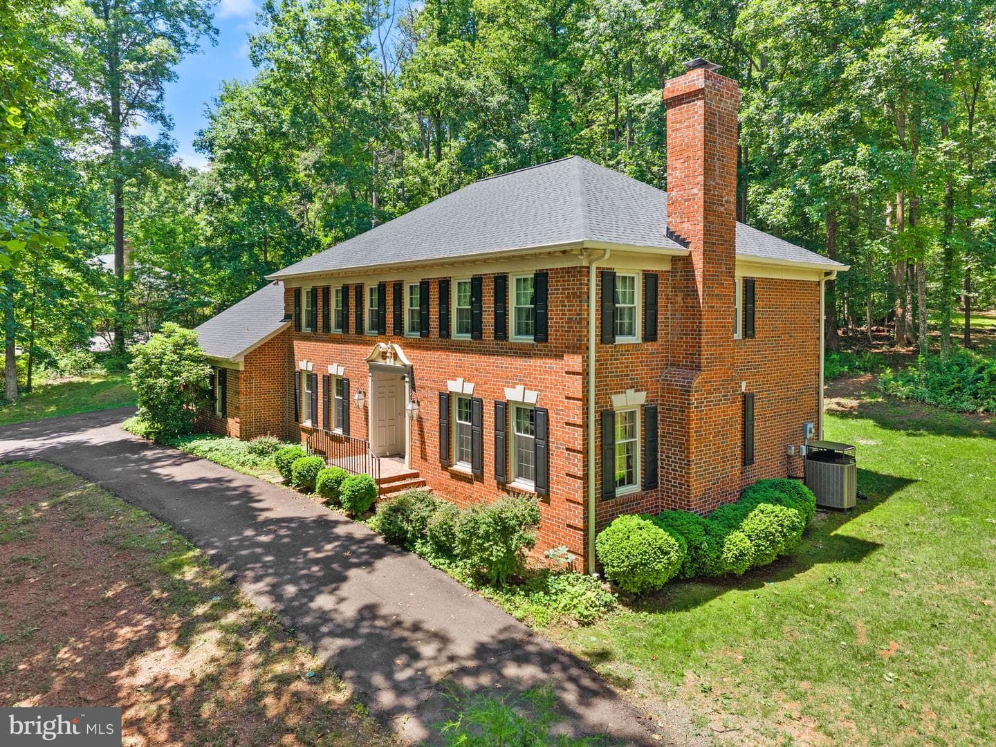 4560 Lynn Forest Drive photo 13