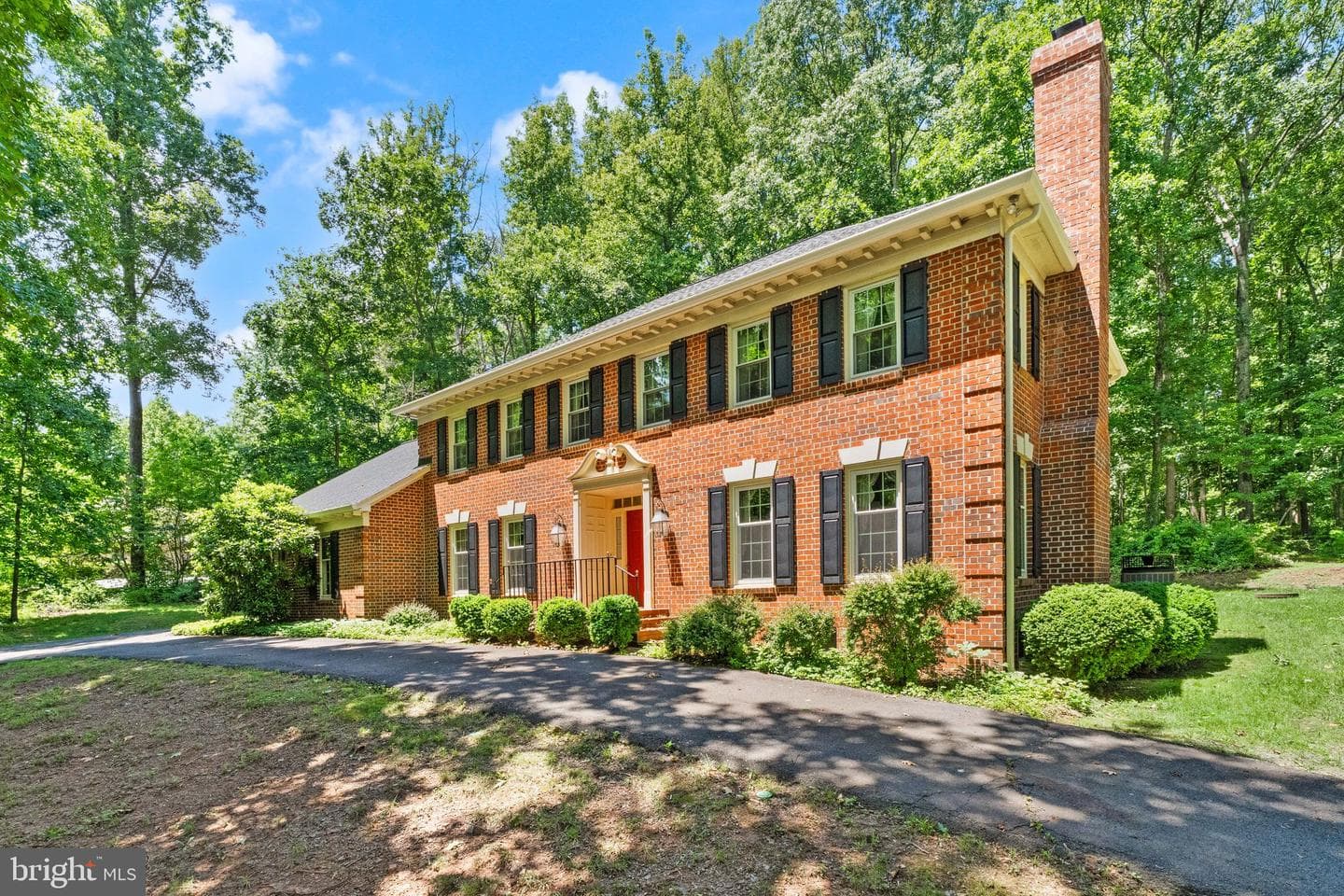 4560 Lynn Forest Drive photo 3